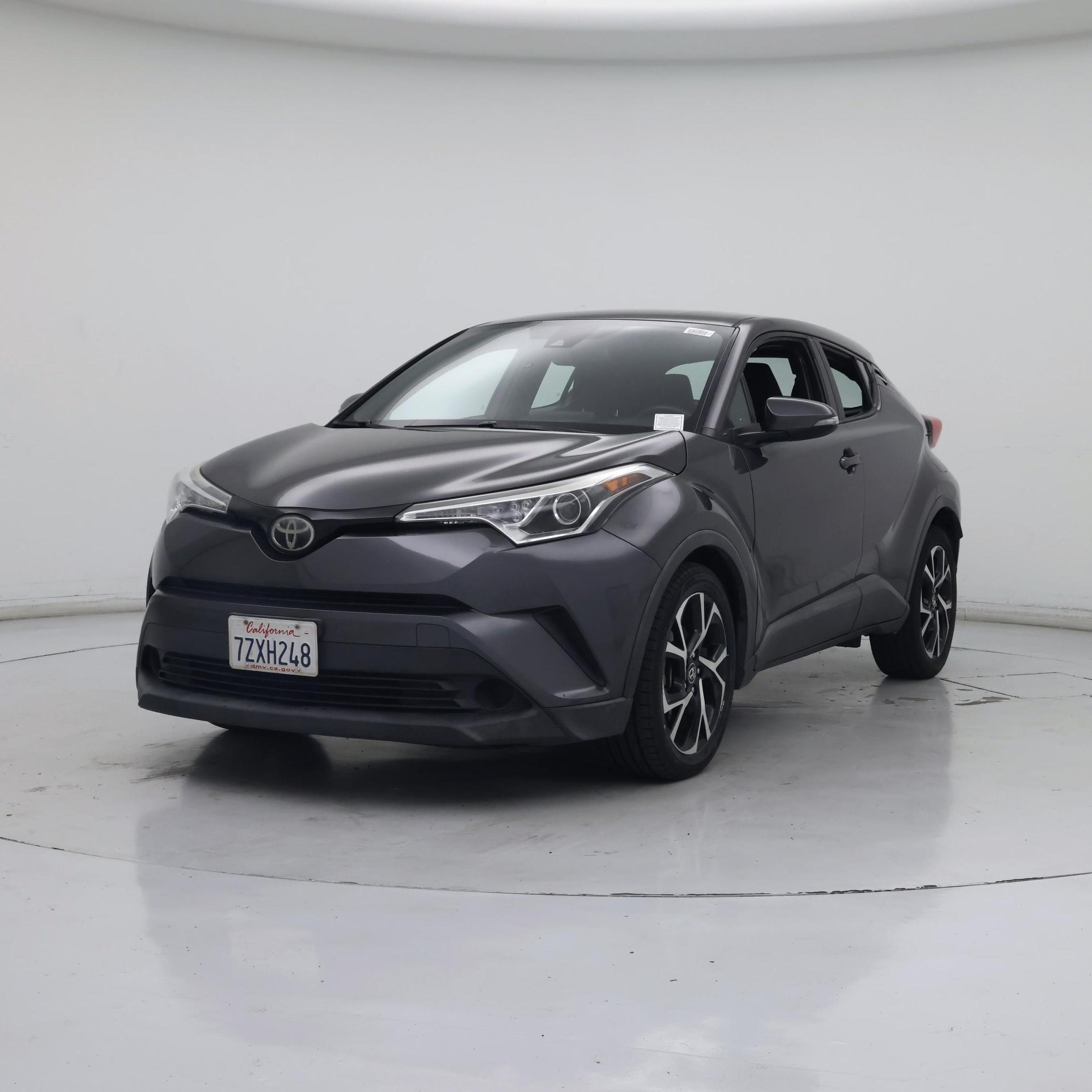Thumbnail: 2018 Toyota C-HR - 4
