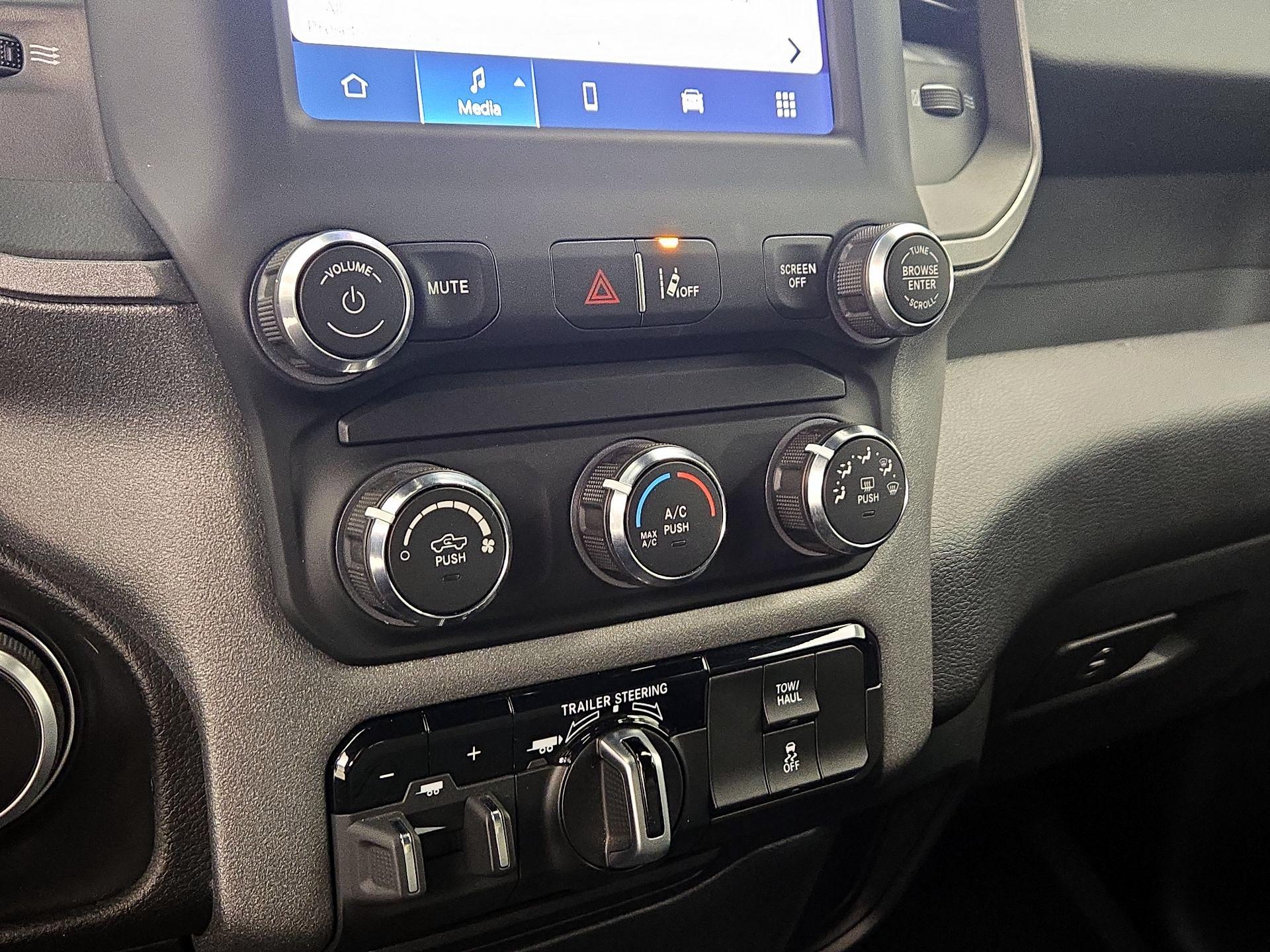 Thumbnail: 2024 RAM 1500 - 16