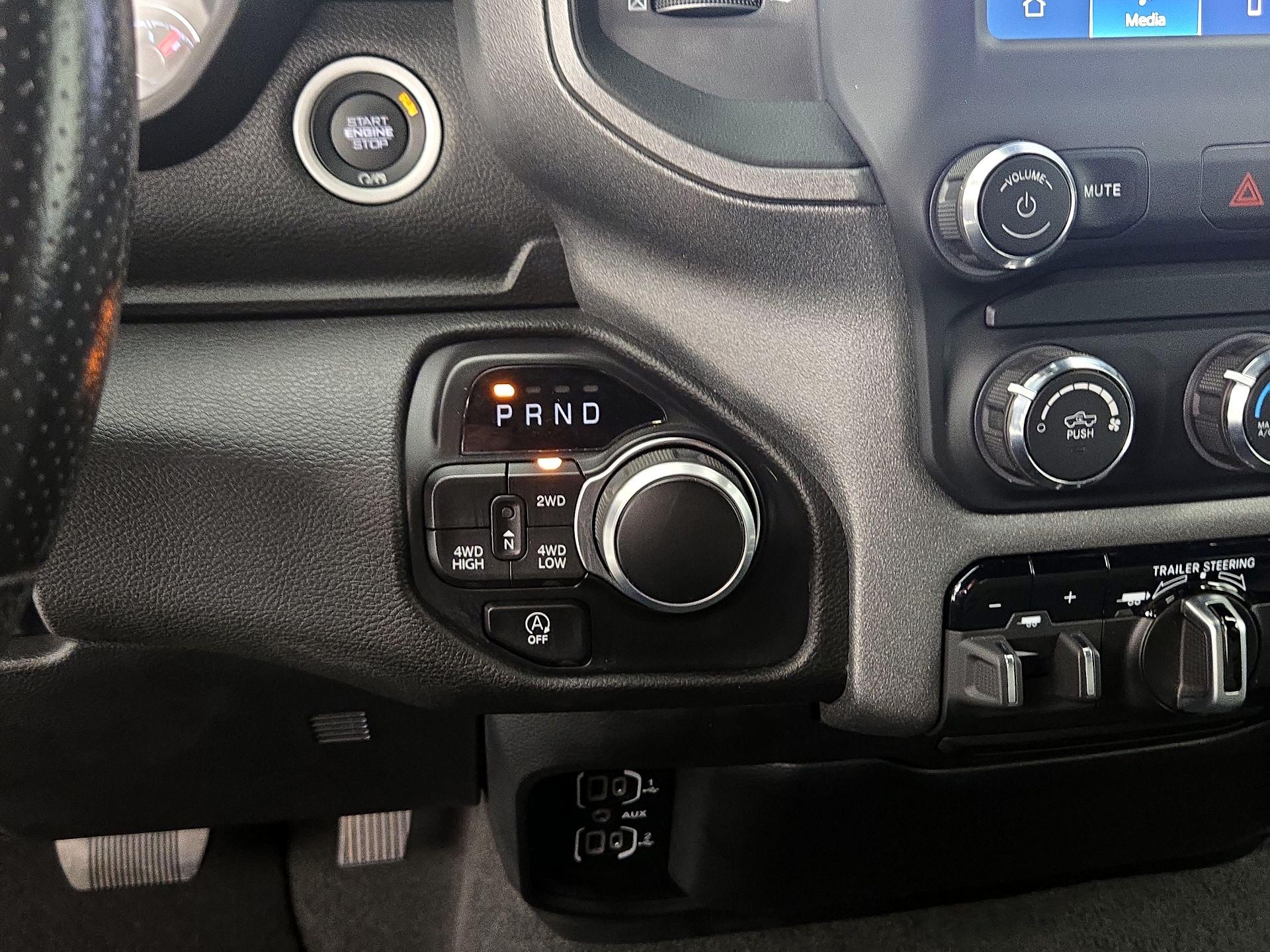 Thumbnail: 2024 RAM 1500 - 17