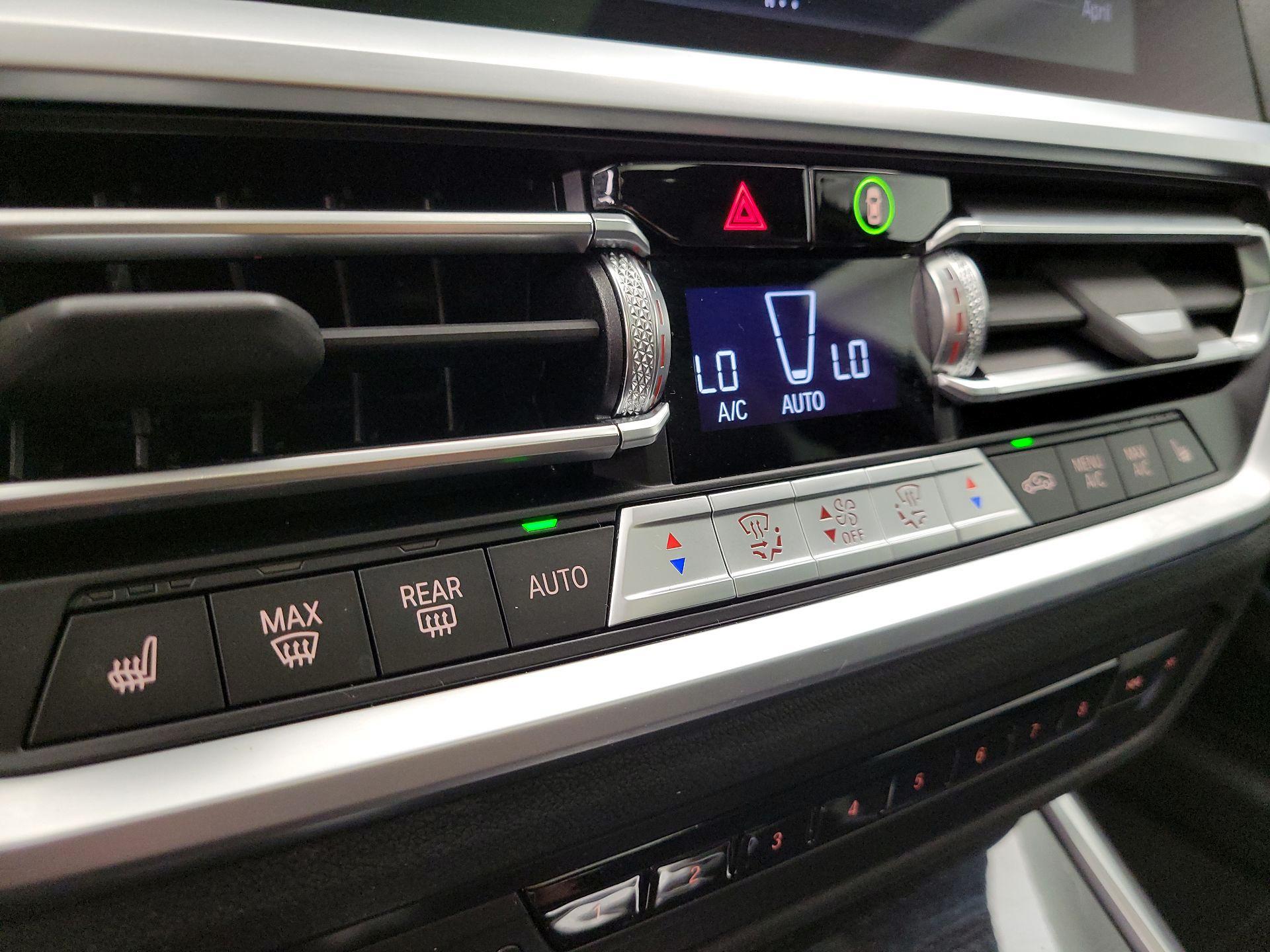 Thumbnail: 2022 BMW 3 Series - 17