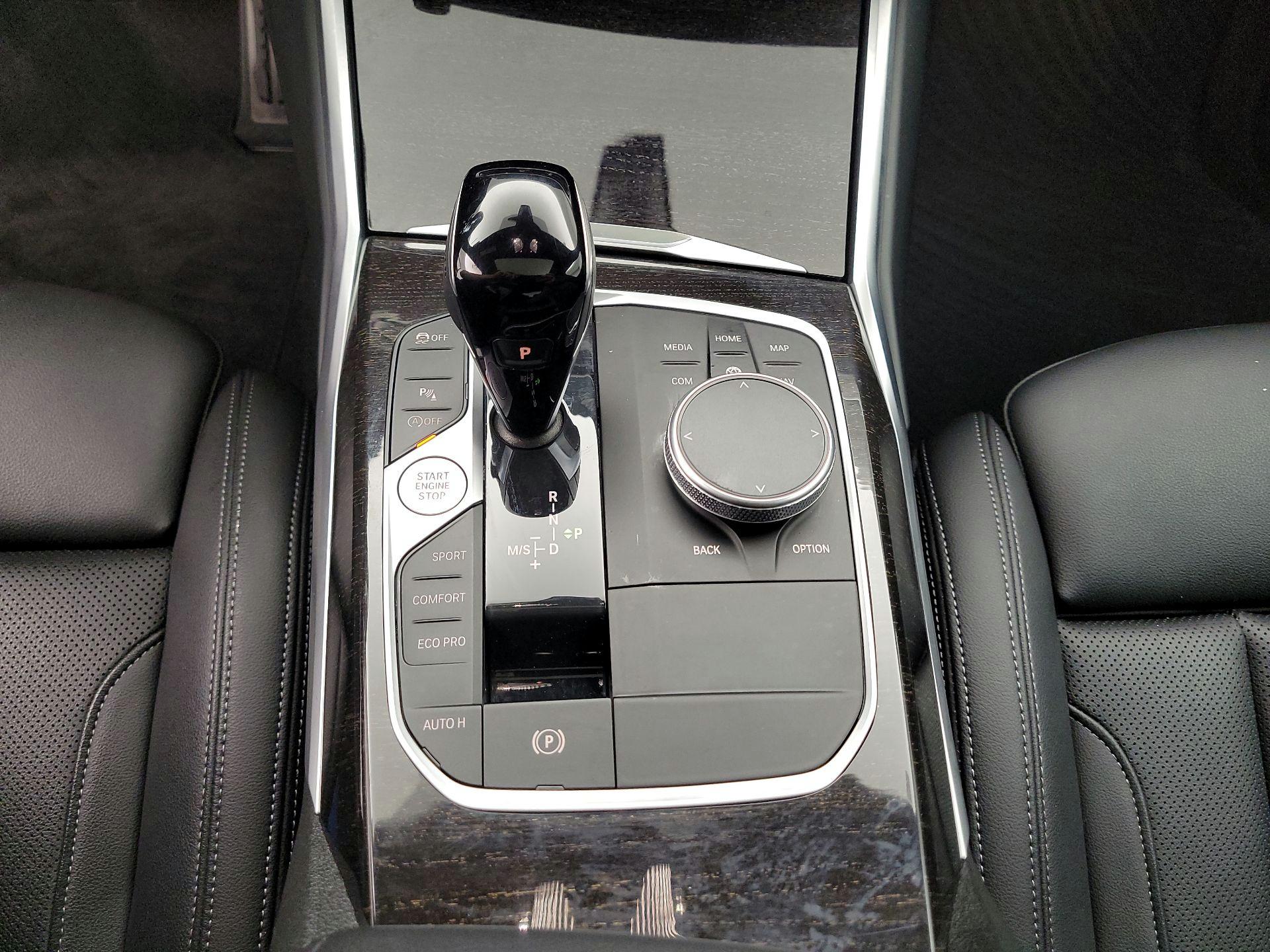 Thumbnail: 2022 BMW 3 Series - 18