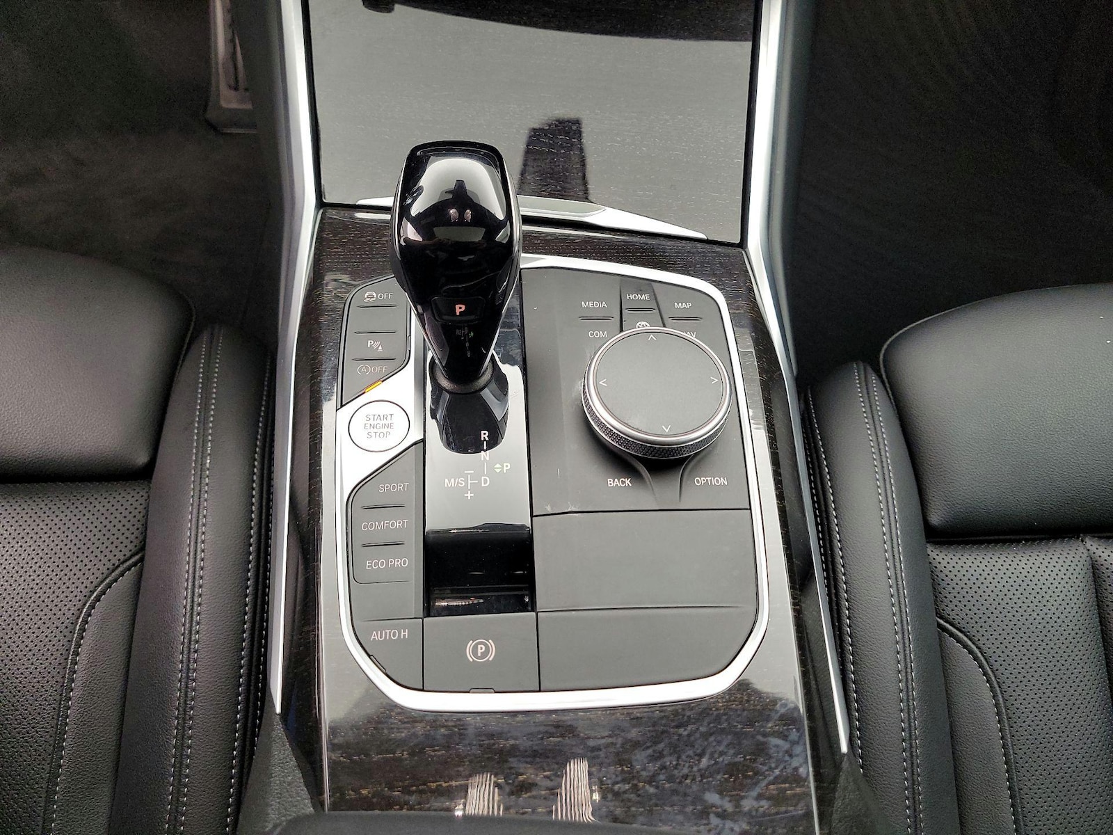 2022 BMW 3 Series 330i - Photo 19