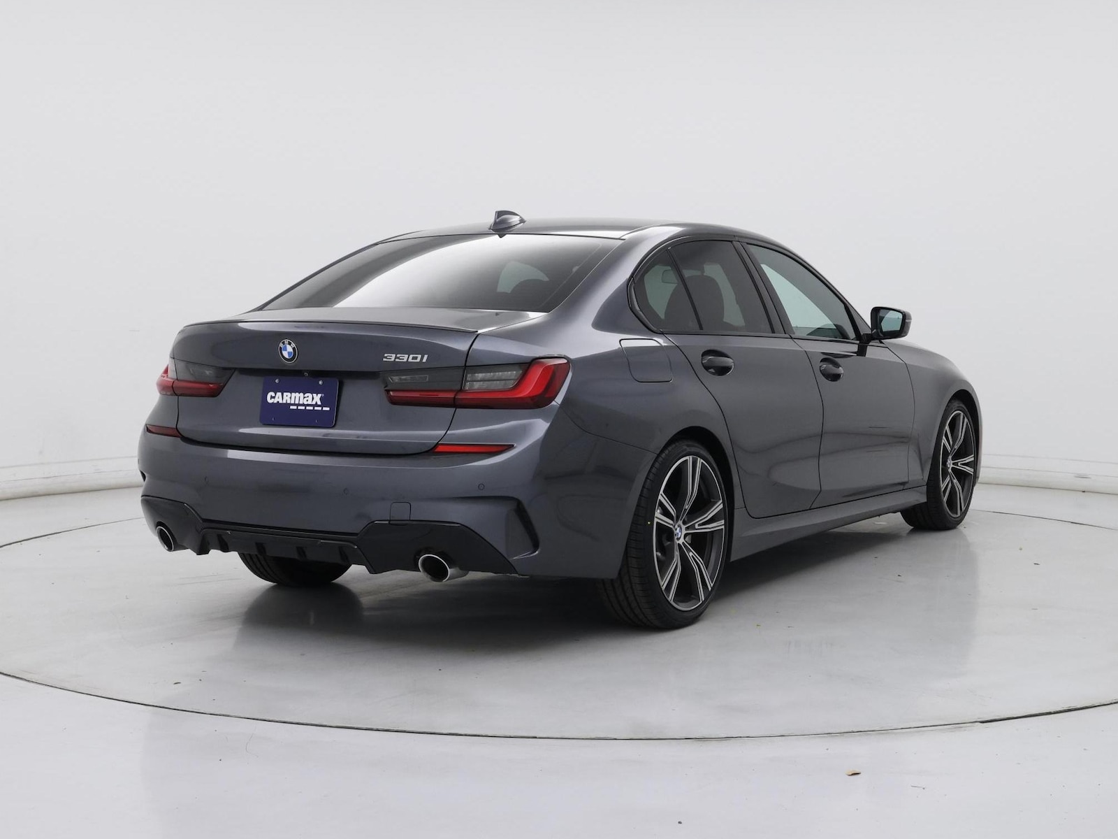 2022 BMW 3 Series 330i - Photo 9