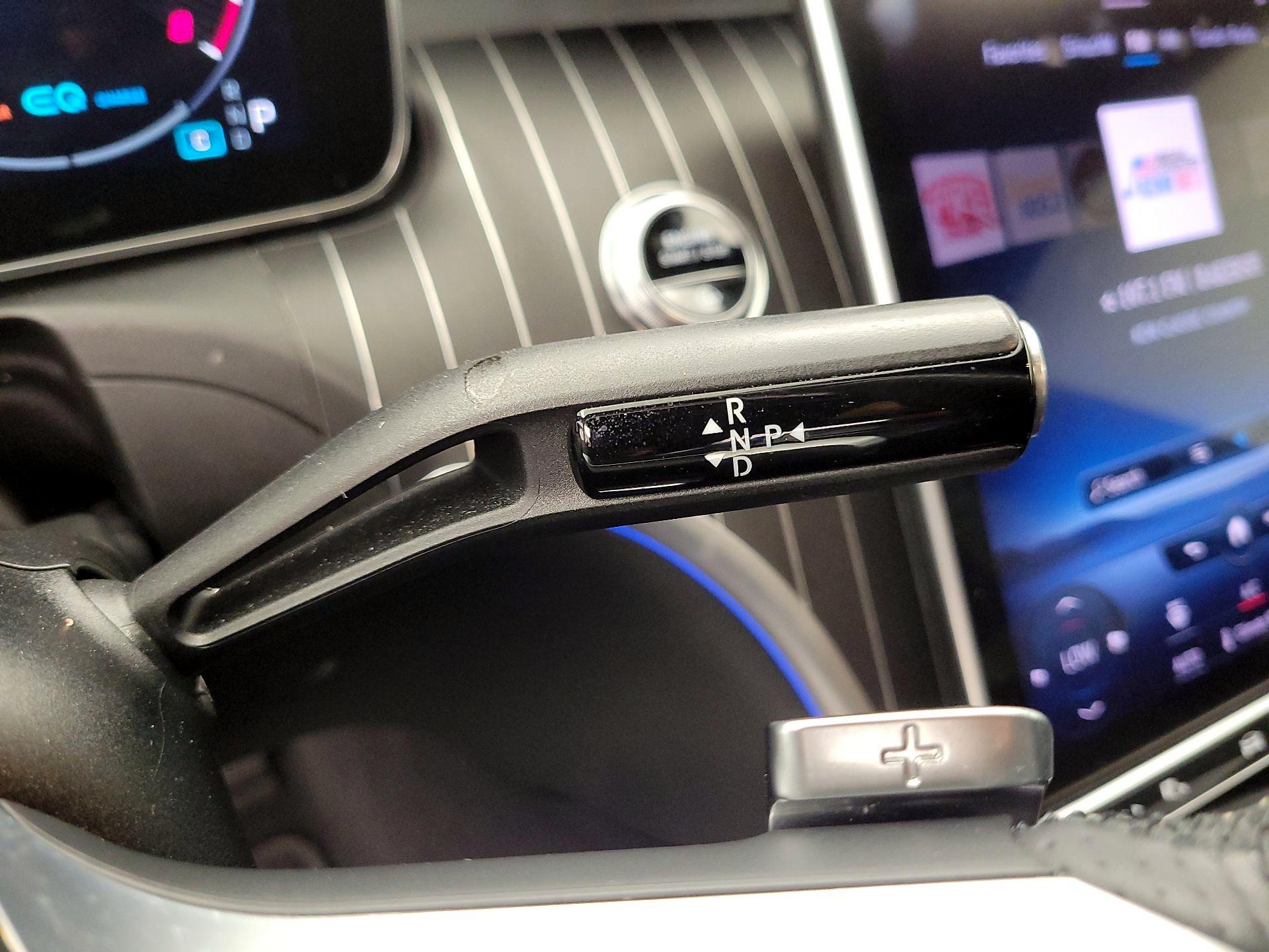 Thumbnail: 2022 Mercedes-Benz C-Class - 17