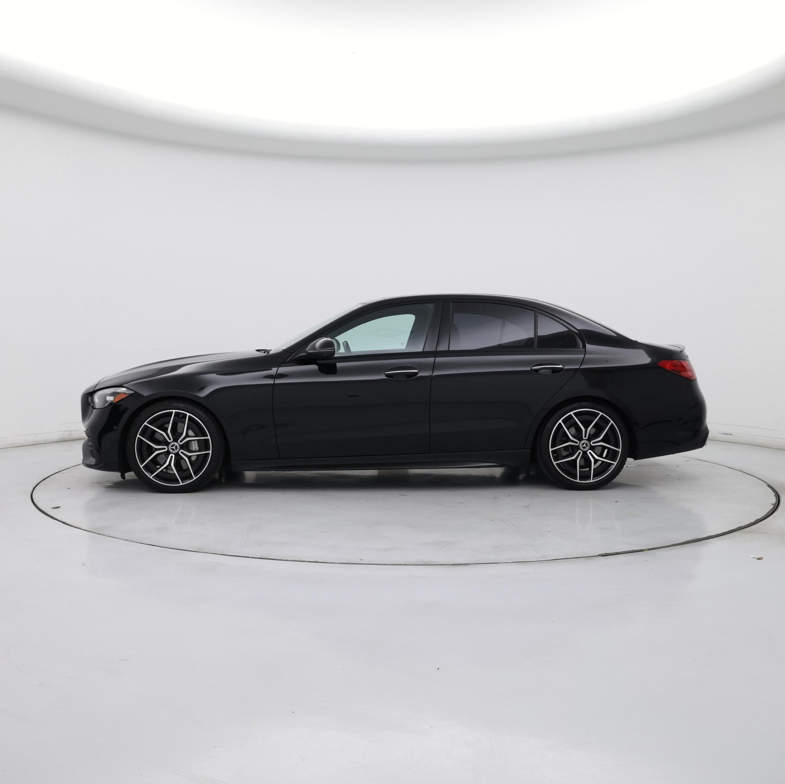 Thumbnail: 2022 Mercedes-Benz C-Class - 3