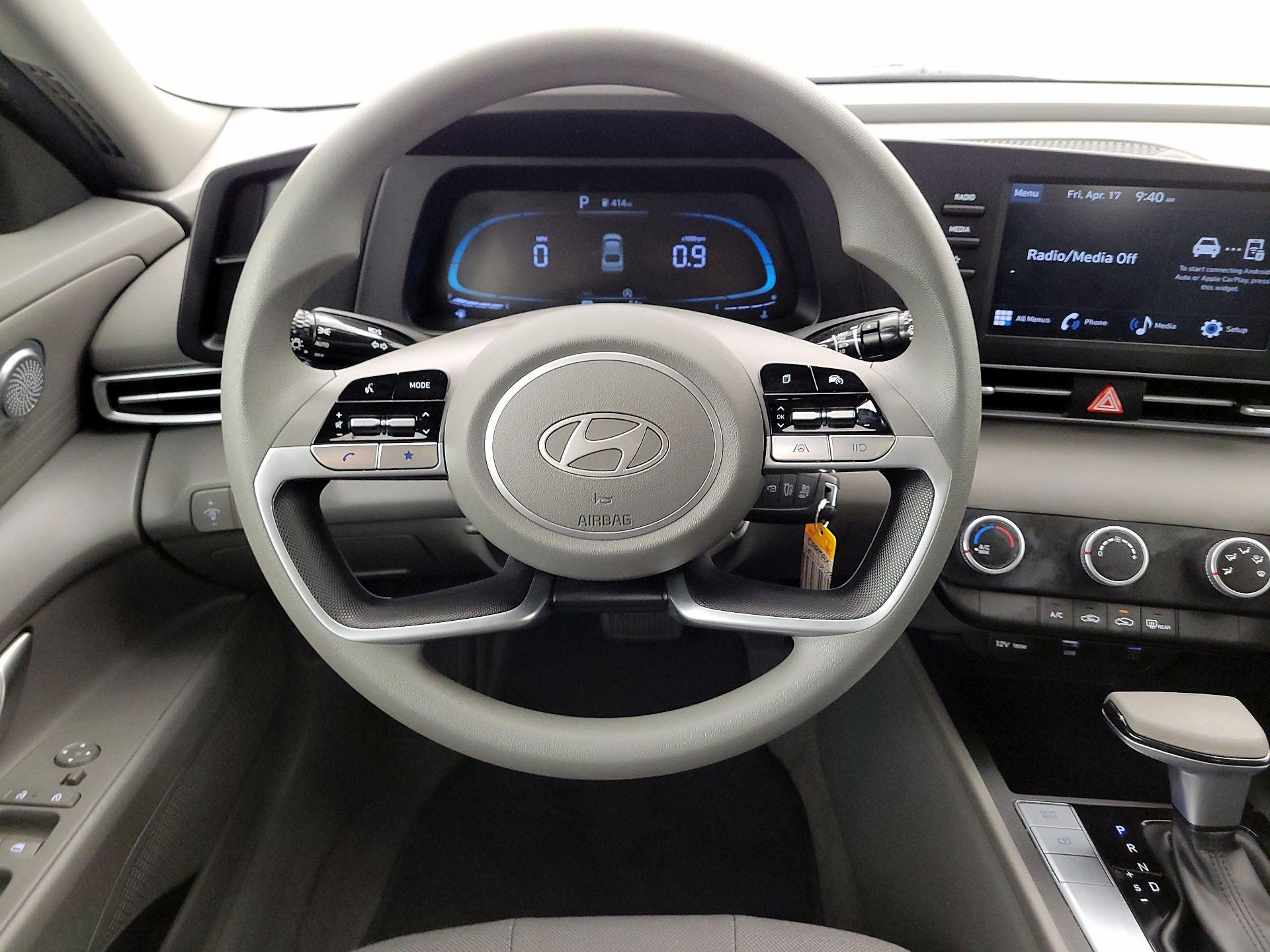 Thumbnail: 2025 Hyundai Elantra - 10