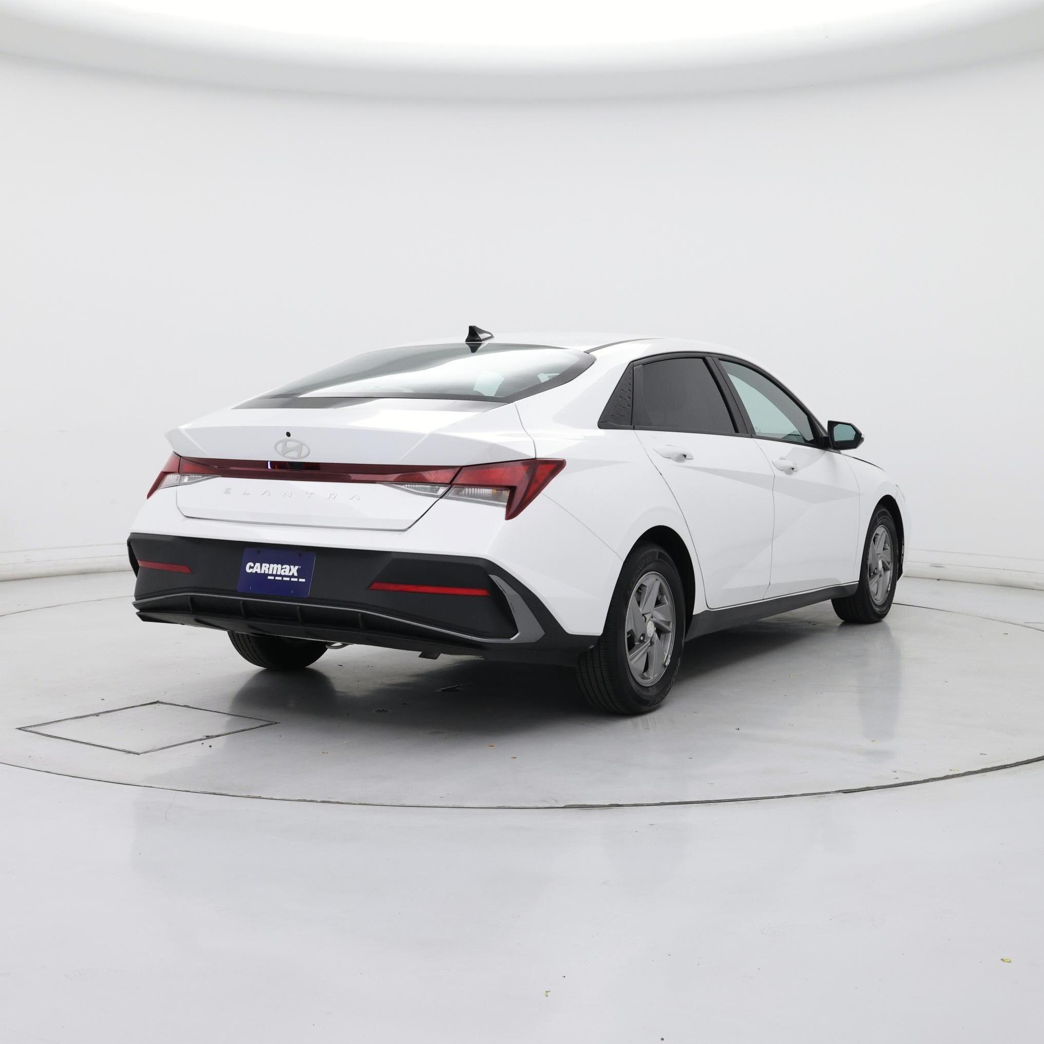 Thumbnail: 2025 Hyundai Elantra - 8