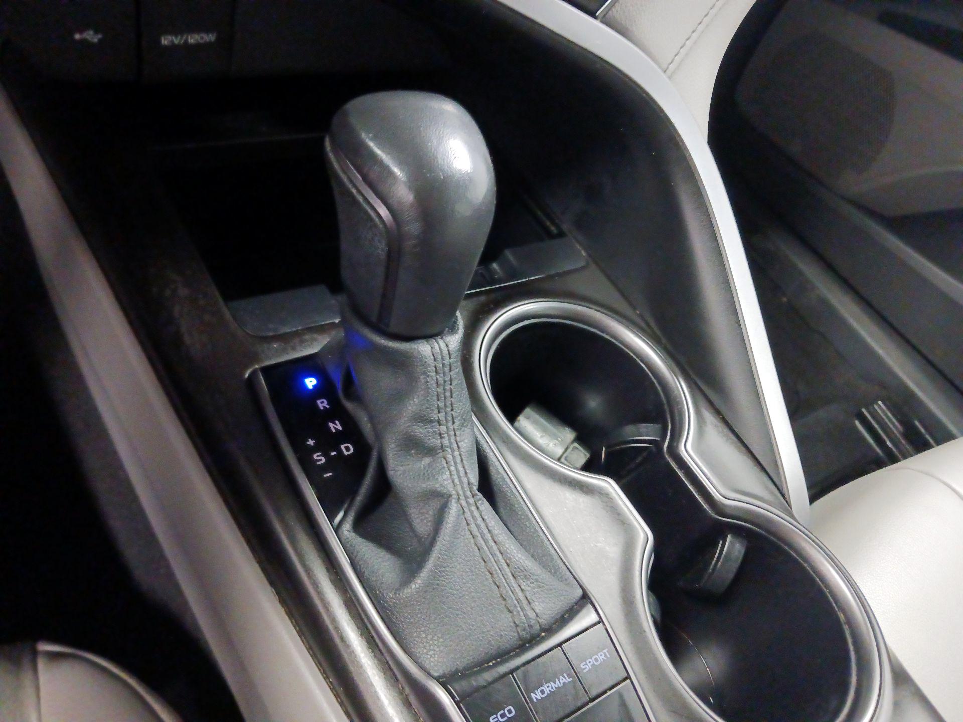 Thumbnail: 2024 Toyota Camry - 15