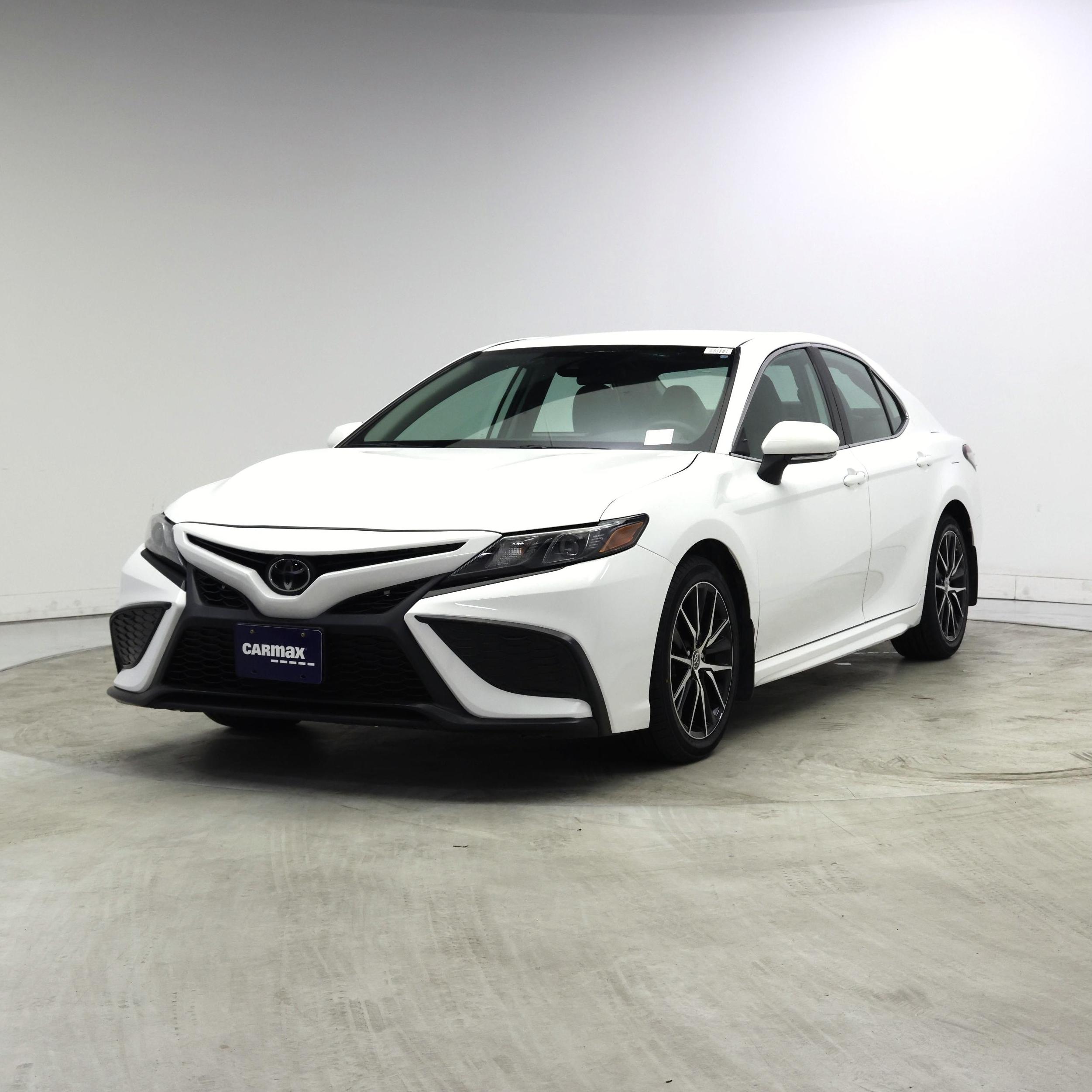 Thumbnail: 2024 Toyota Camry - 4