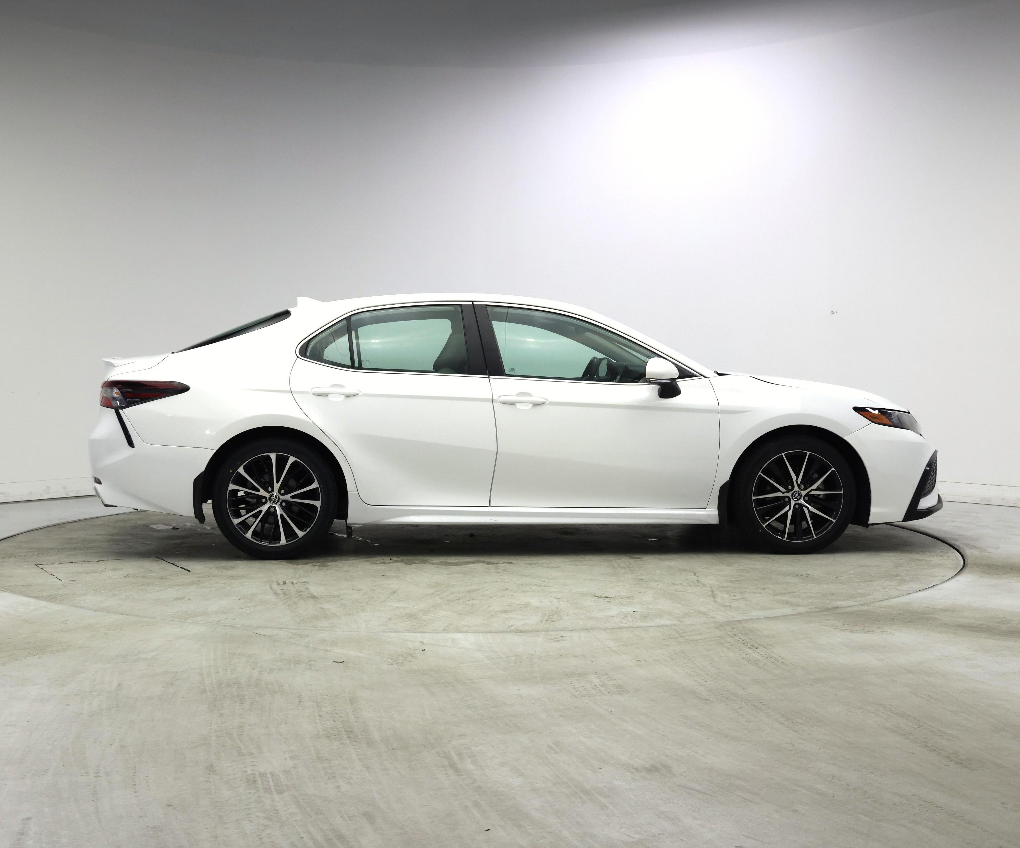 Thumbnail: 2024 Toyota Camry - 7