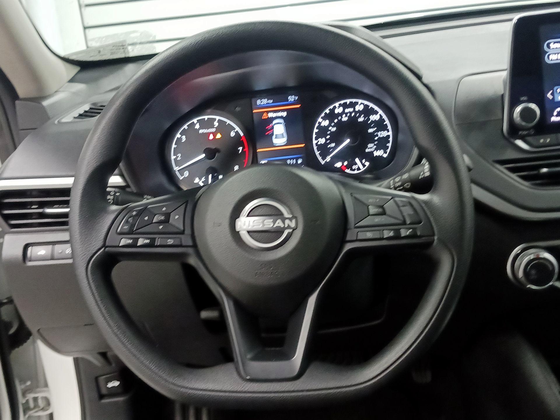 Thumbnail: 2025 Nissan Altima - 10