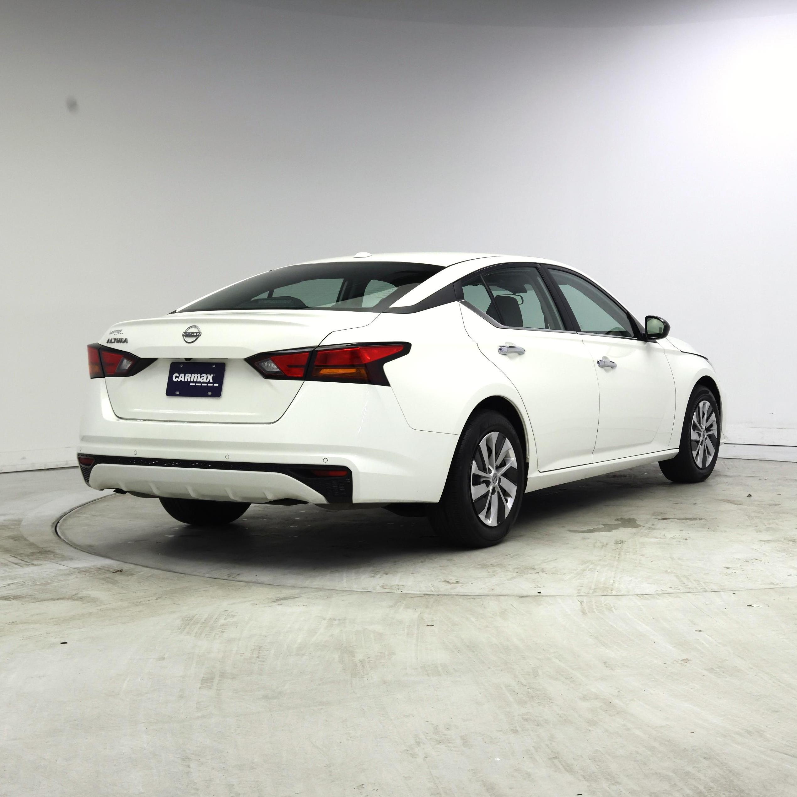 Thumbnail: 2025 Nissan Altima - 8