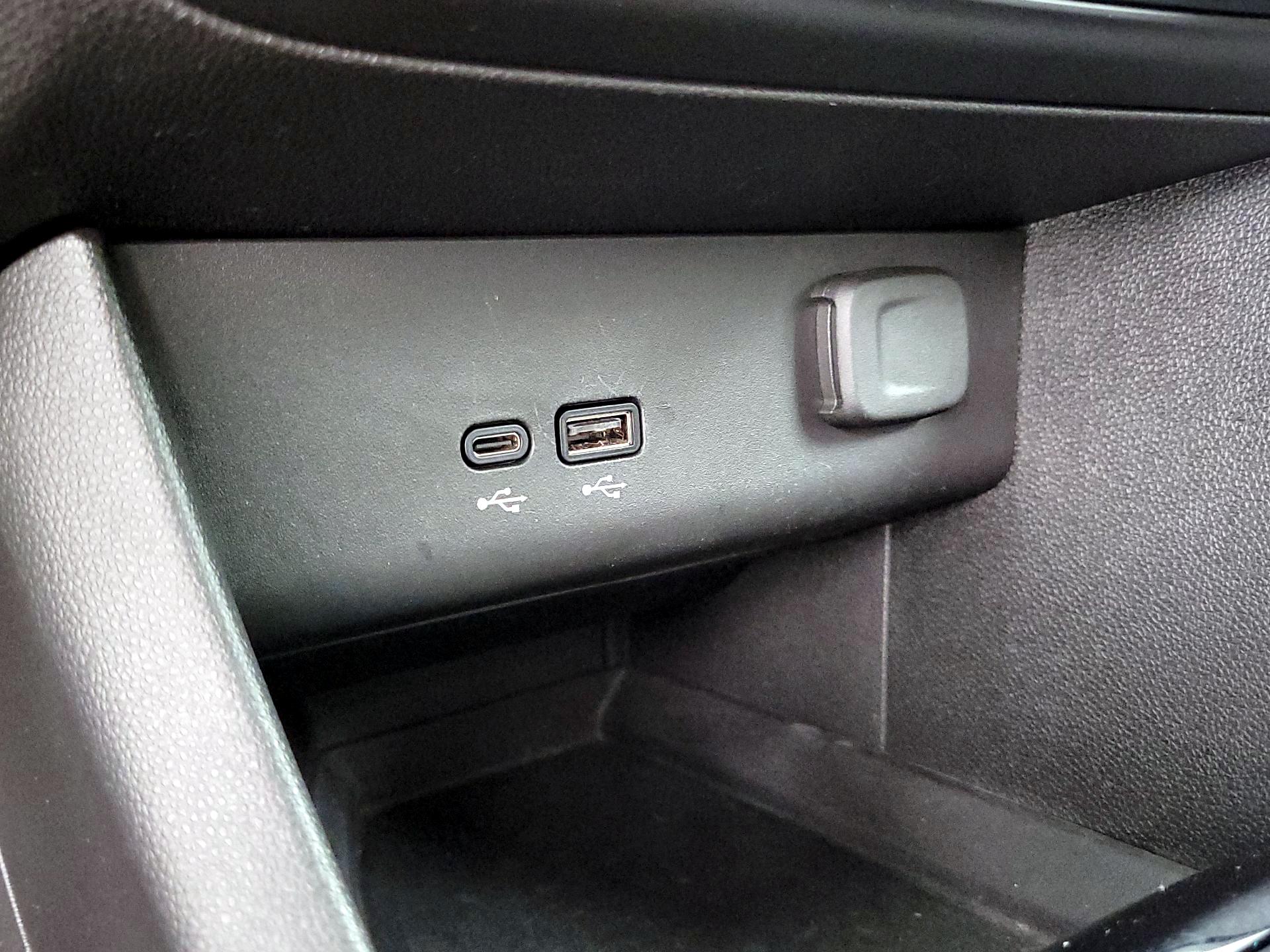 Thumbnail: 2024 Buick Encore GX - 18