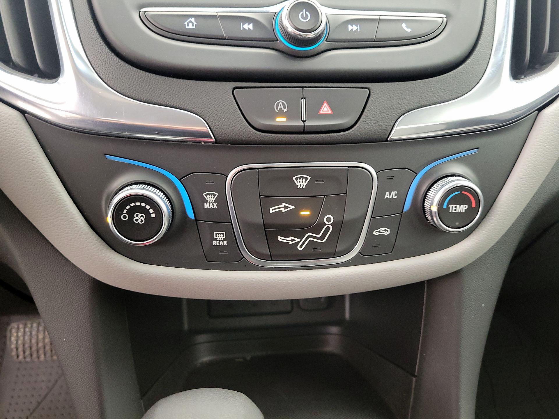 Thumbnail: 2022 Chevrolet Equinox - 16