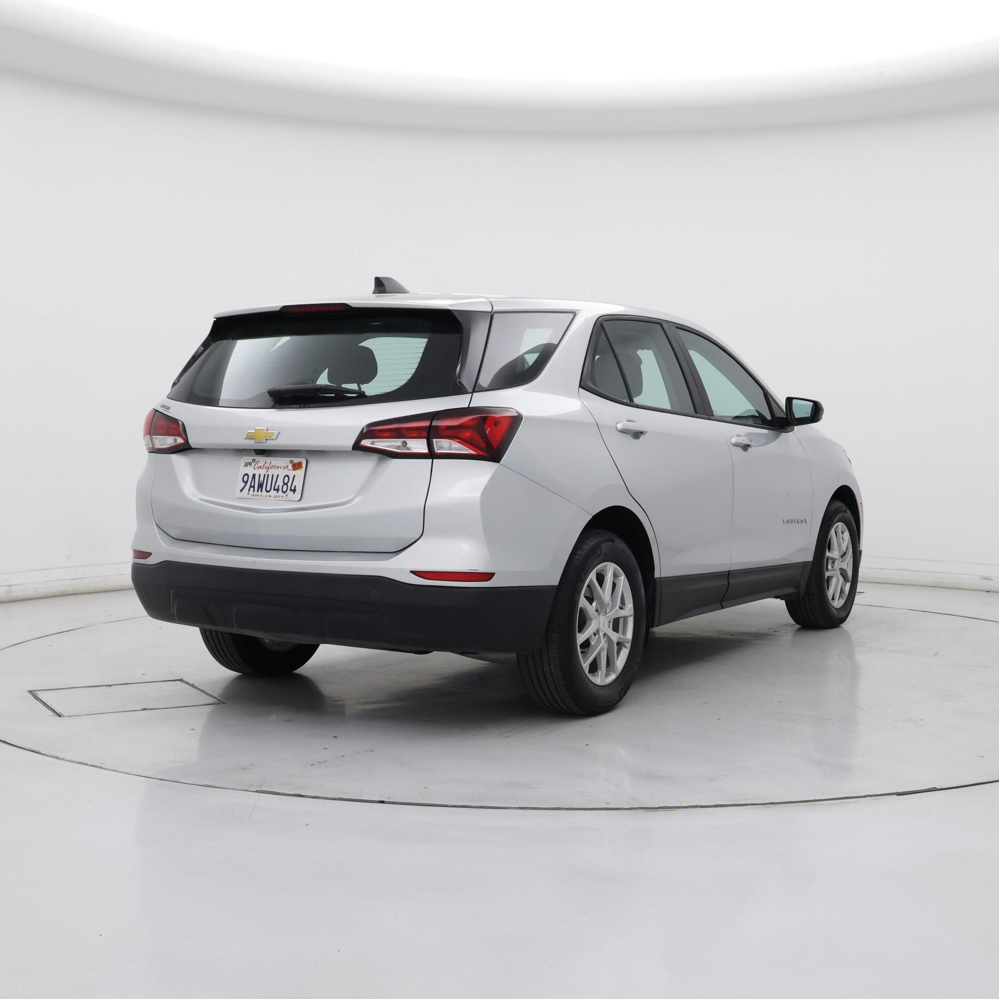 Thumbnail: 2022 Chevrolet Equinox - 8