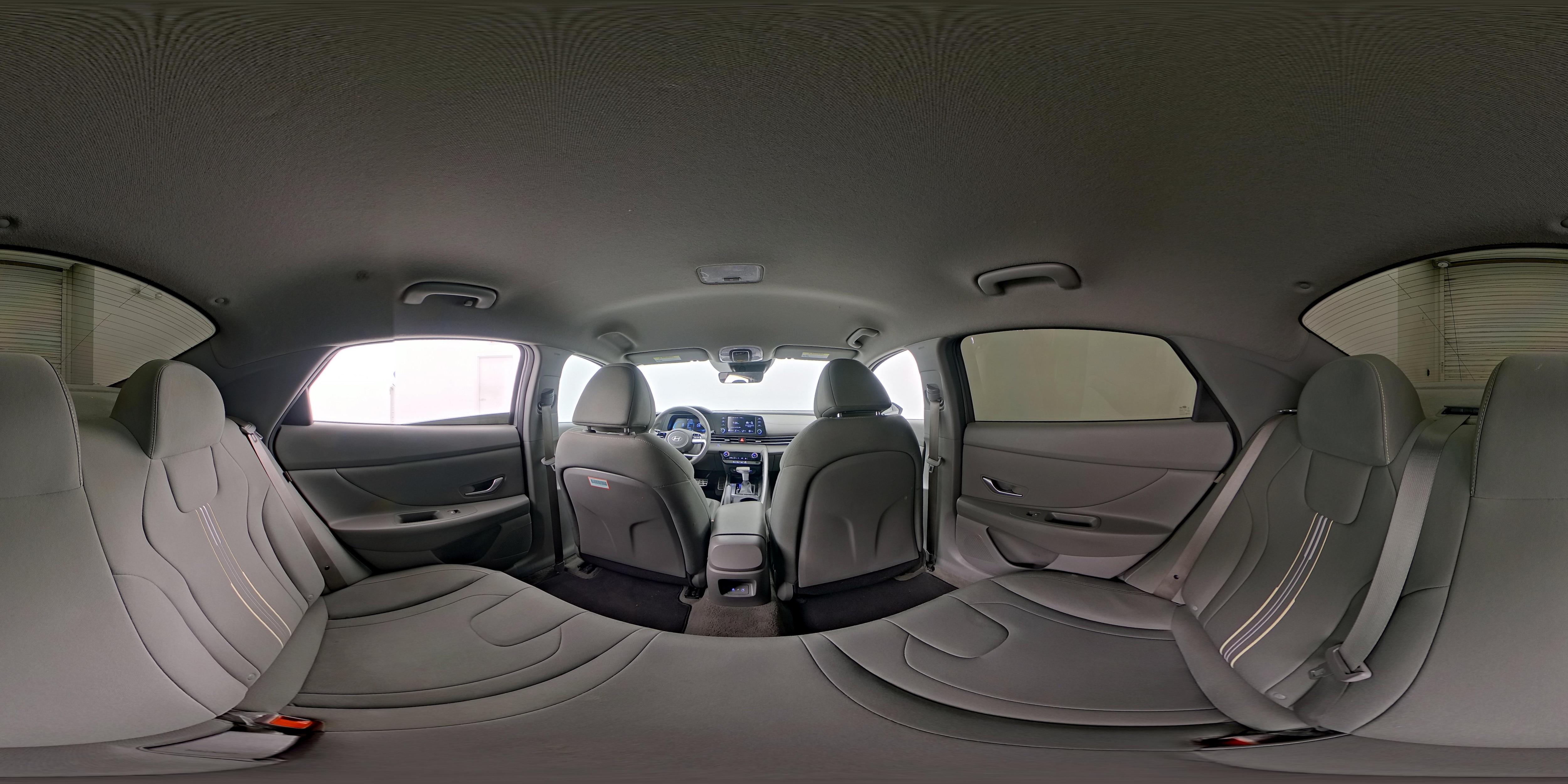 2025 Hyundai Elantra SEL - Photo 25