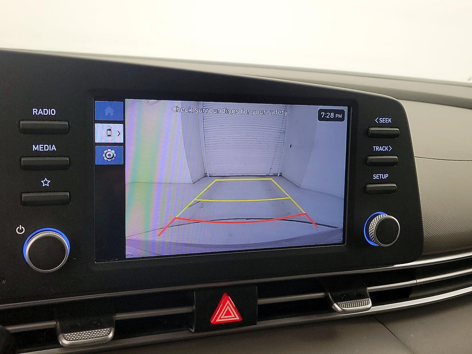 2025 Hyundai Elantra SEL - Photo 15
