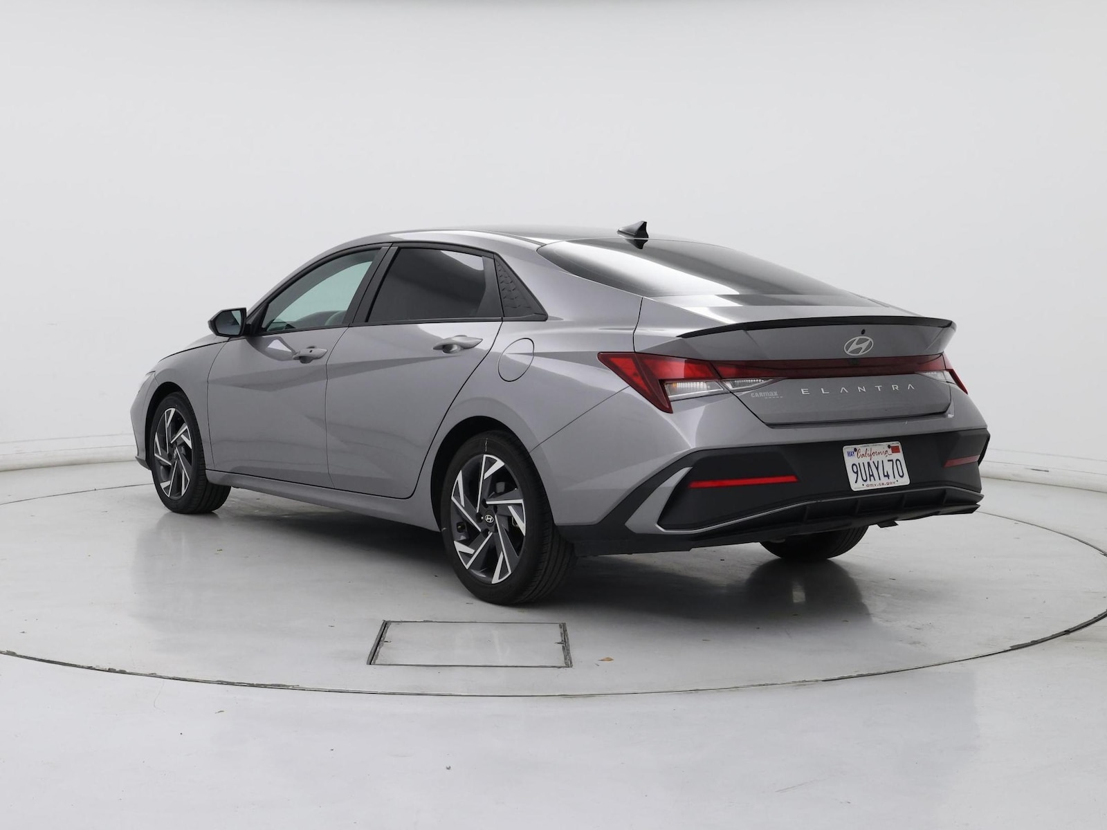 2025 Hyundai Elantra SEL - Photo 3