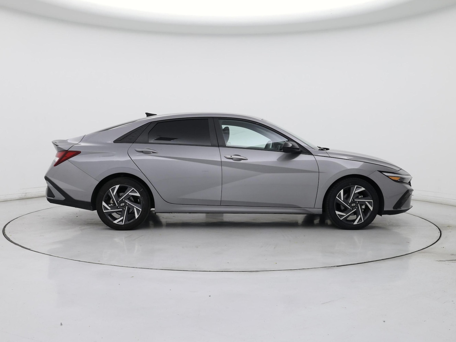 2025 Hyundai Elantra SEL - Photo 8