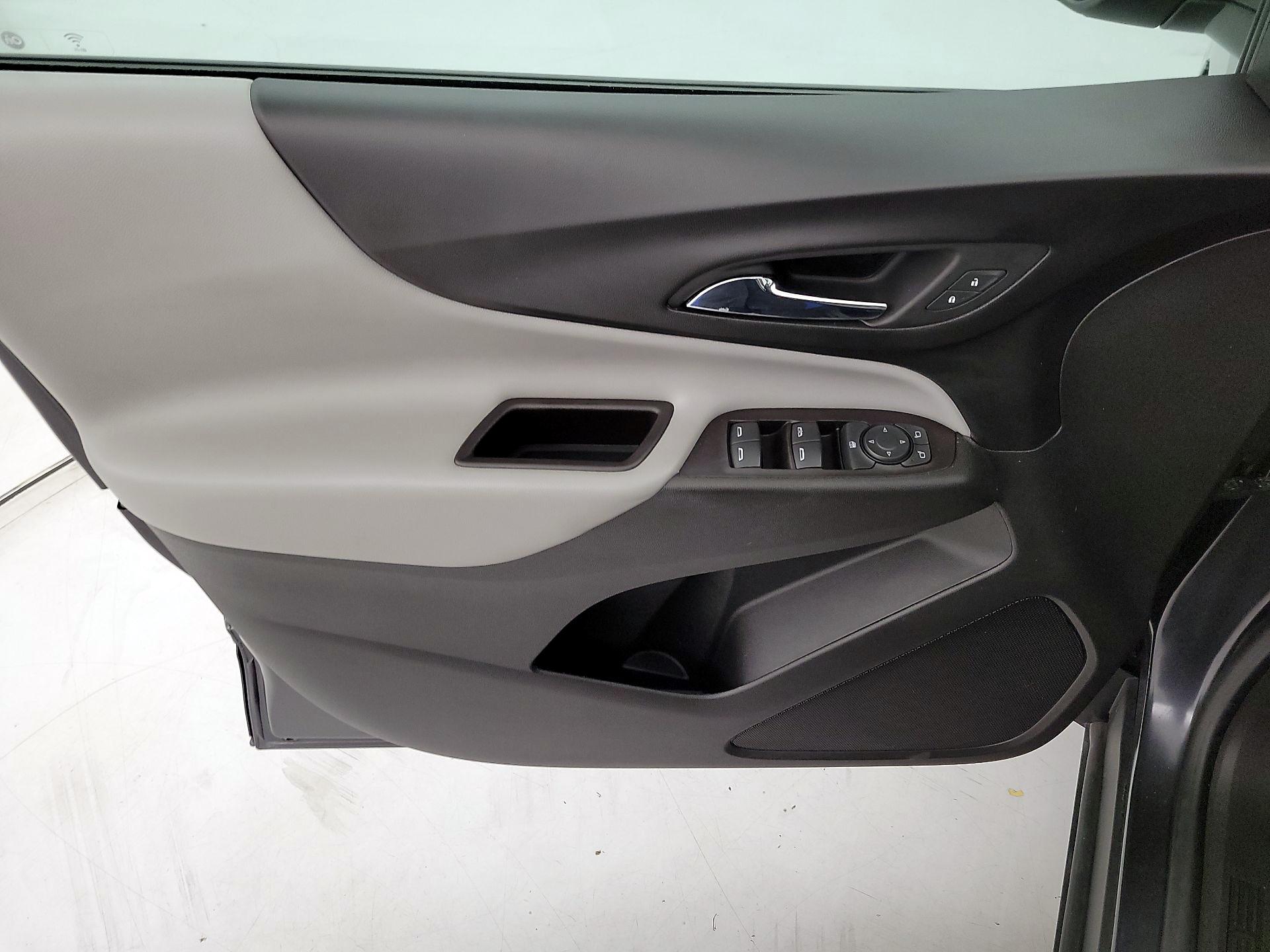 Thumbnail: 2022 Chevrolet Equinox - 12