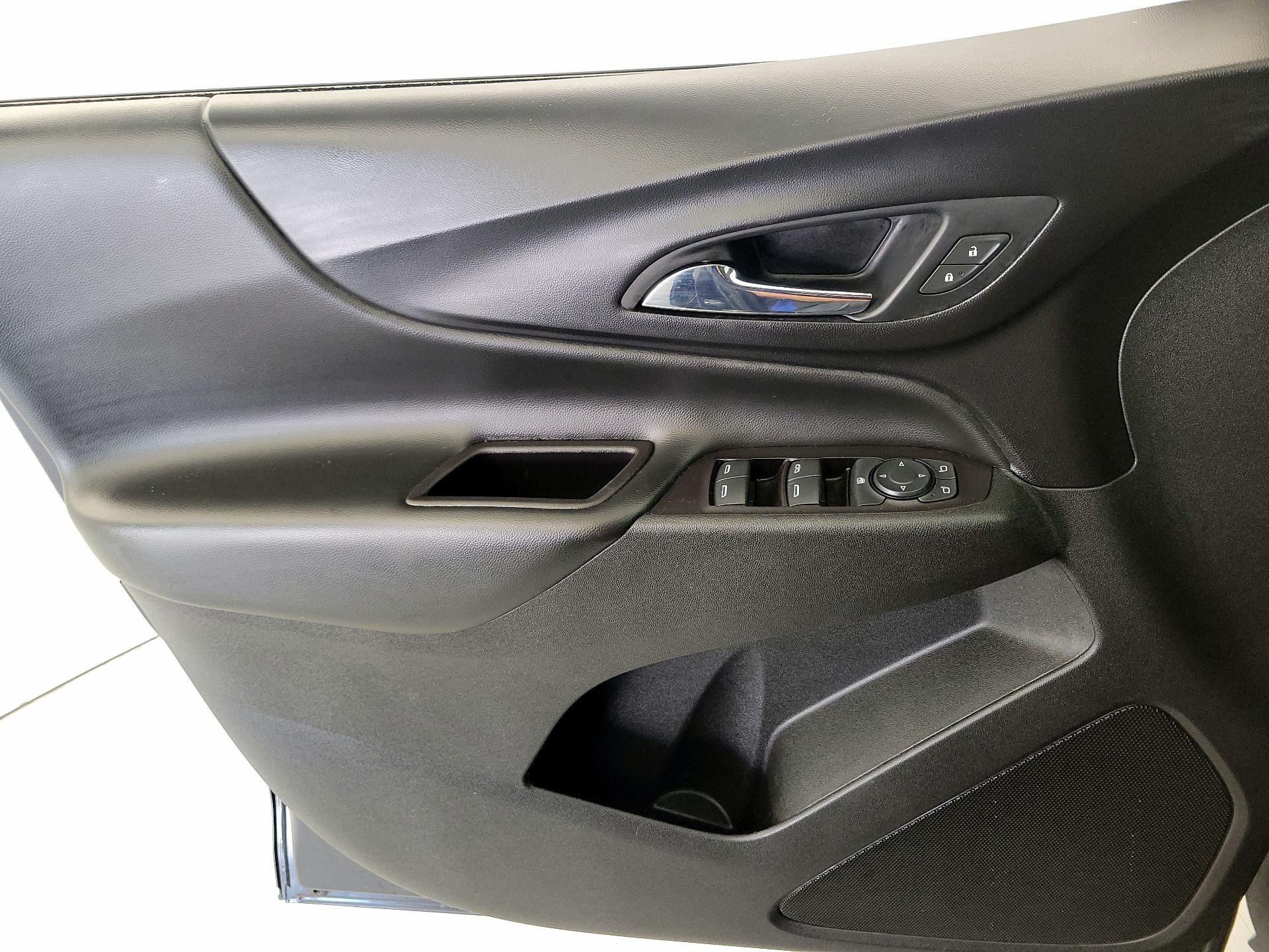 Thumbnail: 2022 Chevrolet Equinox - 12