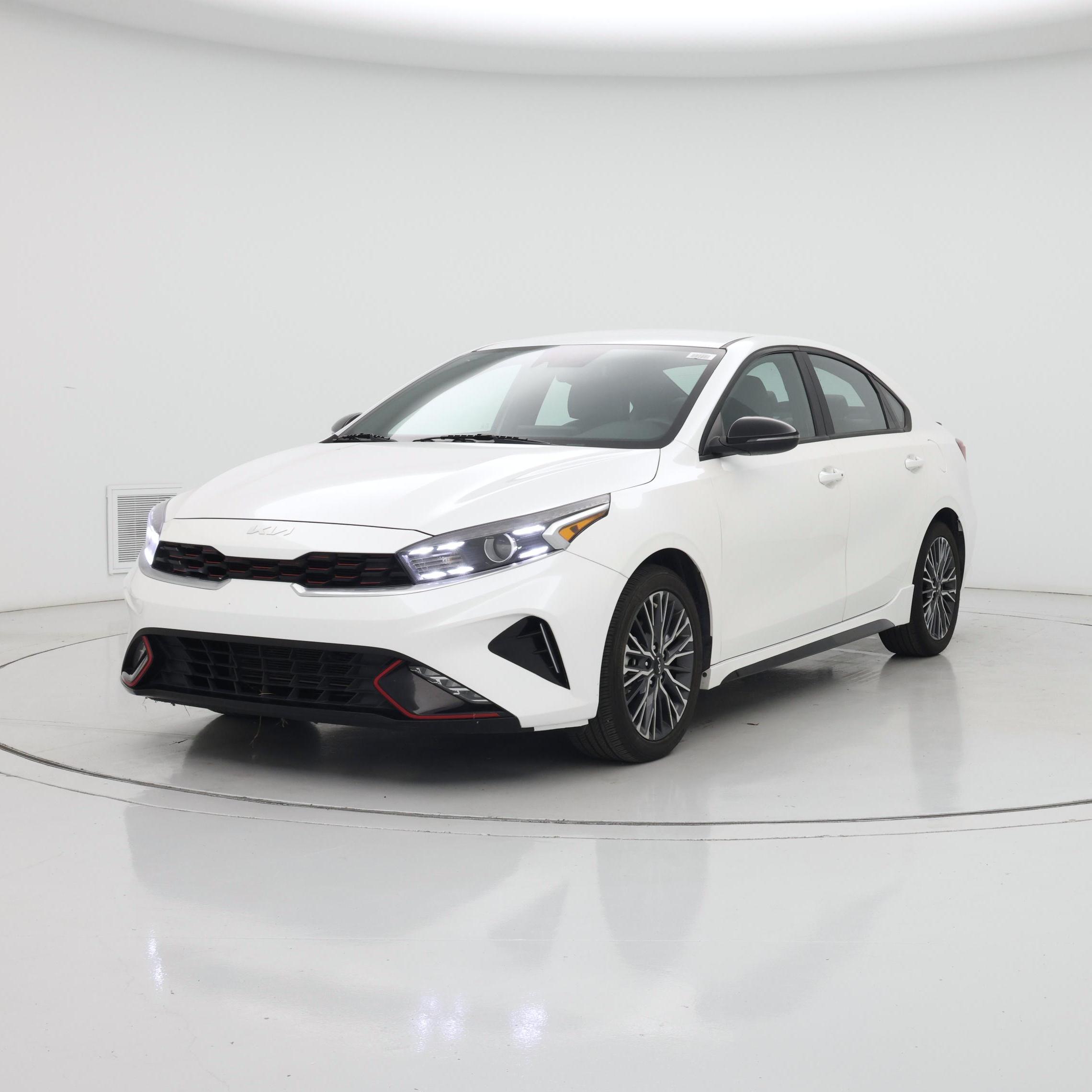 Thumbnail: 2023 Kia Forte - 4