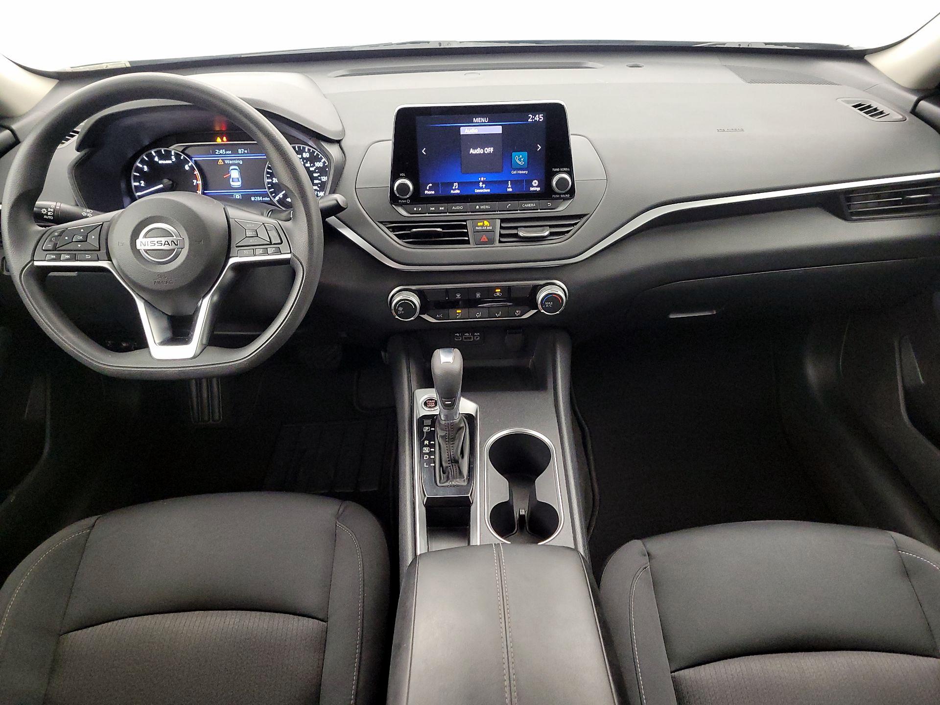 Thumbnail: 2022 Nissan Altima - 9