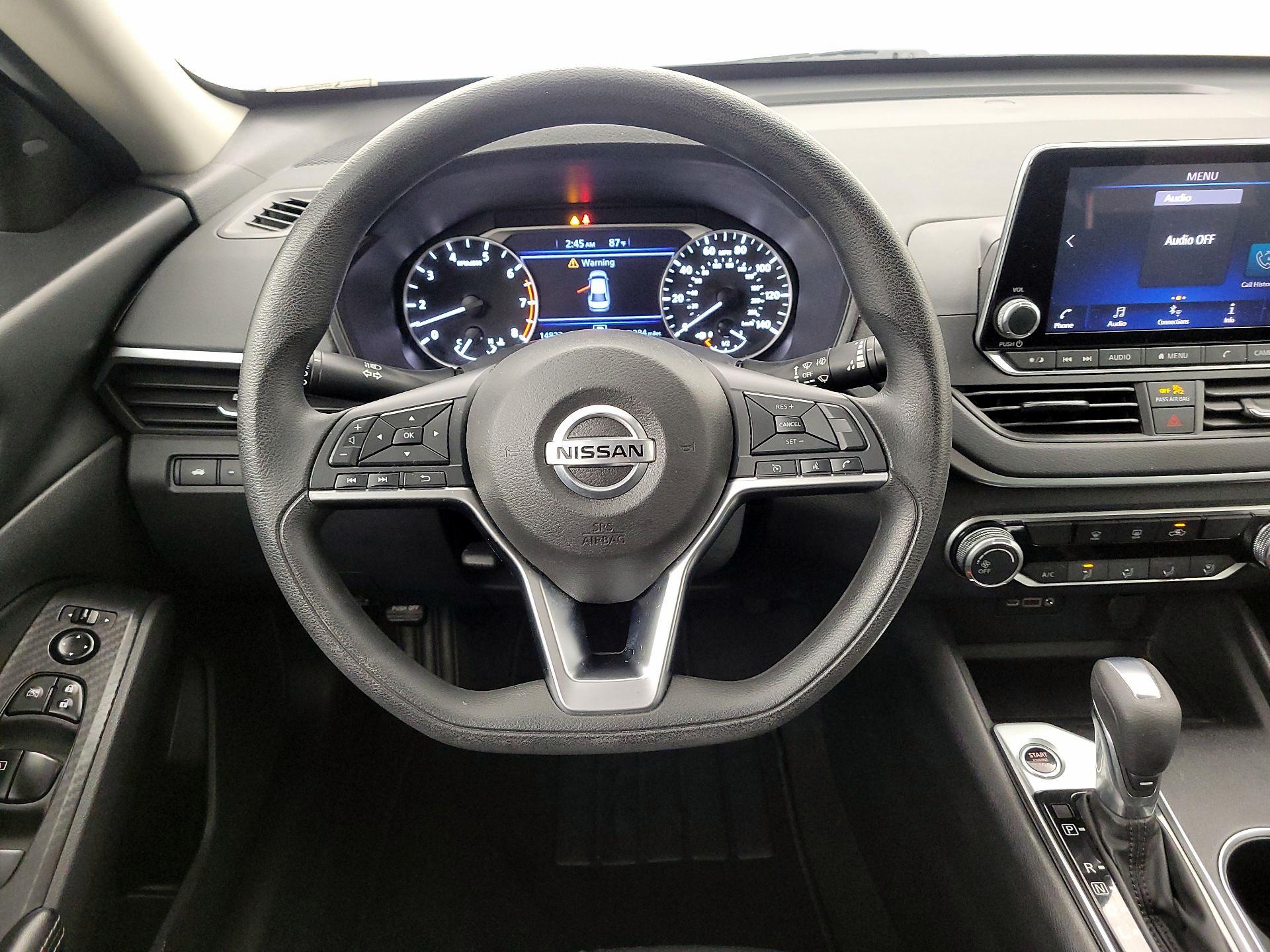 Thumbnail: 2022 Nissan Altima - 10