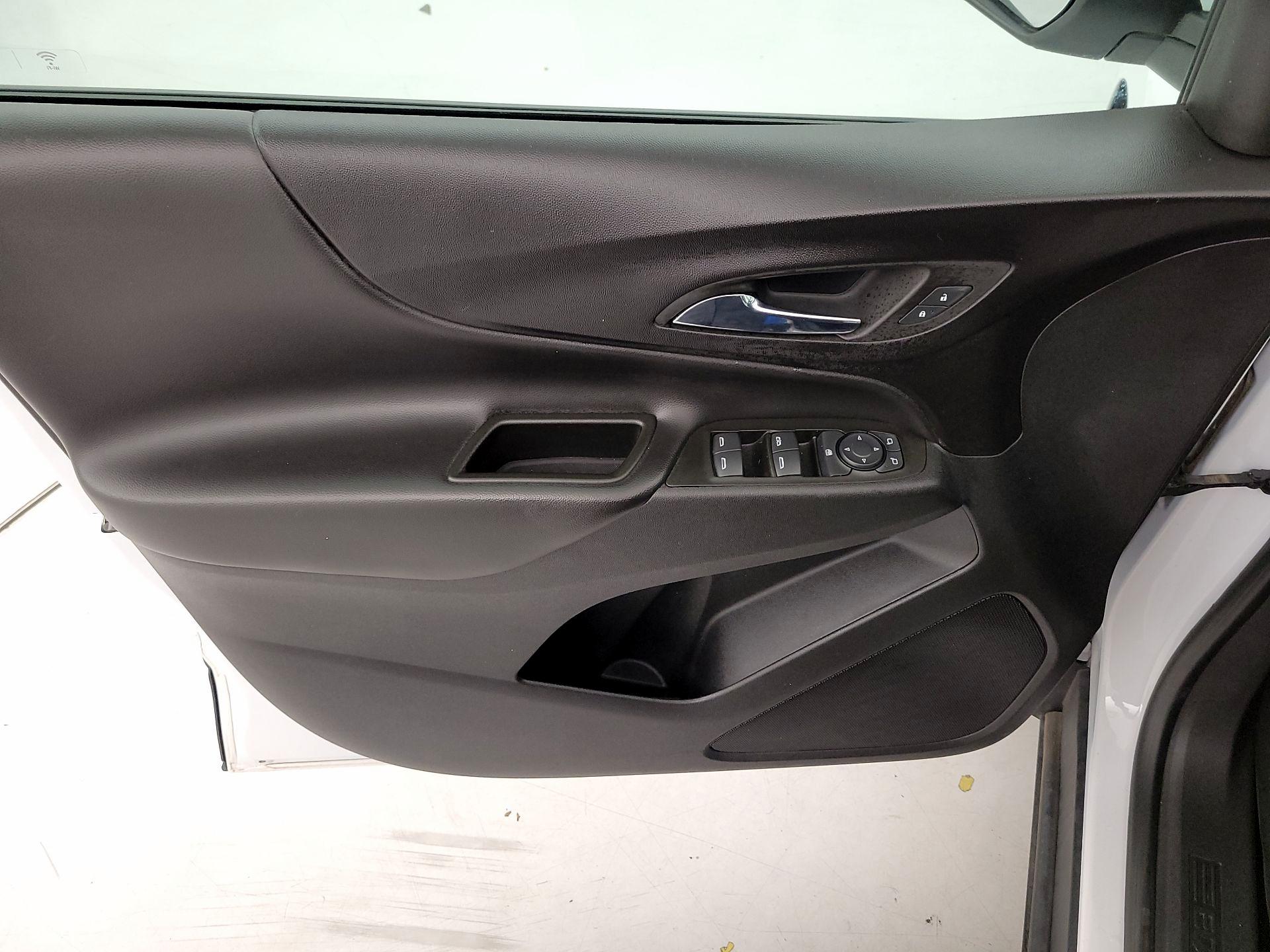 Thumbnail: 2022 Chevrolet Equinox - 12