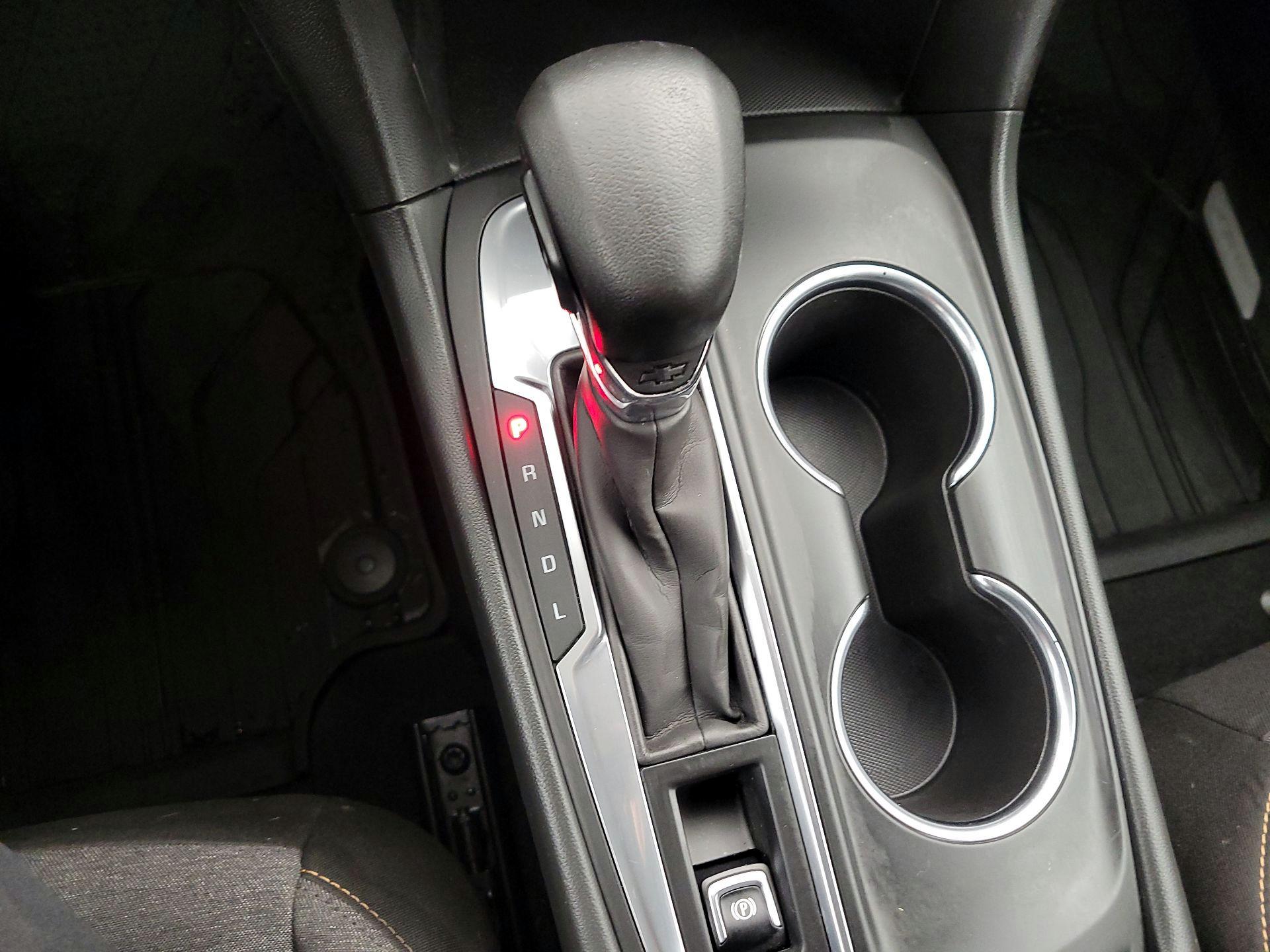 Thumbnail: 2022 Chevrolet Equinox - 17