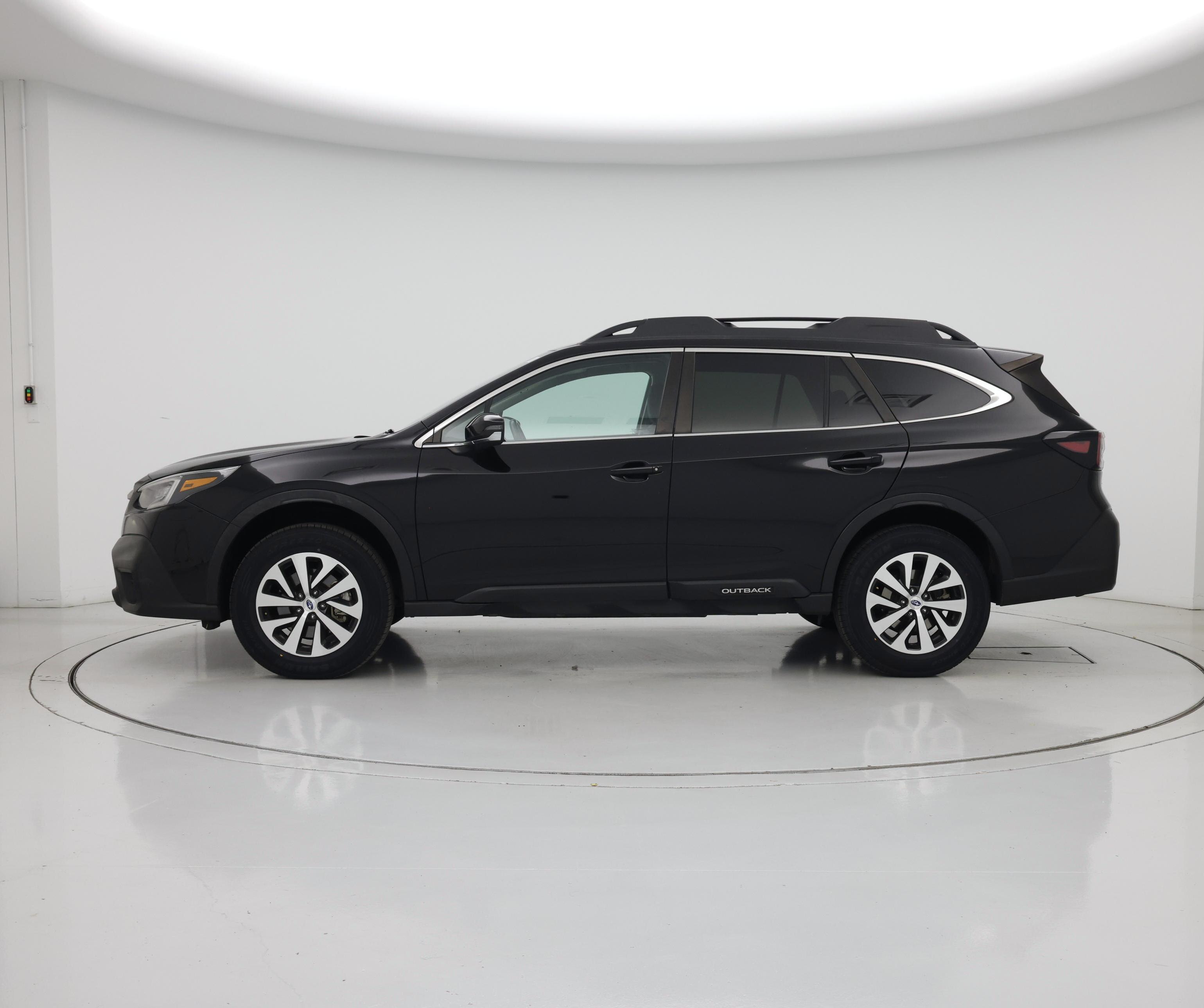 Thumbnail: 2022 Subaru Outback - 3