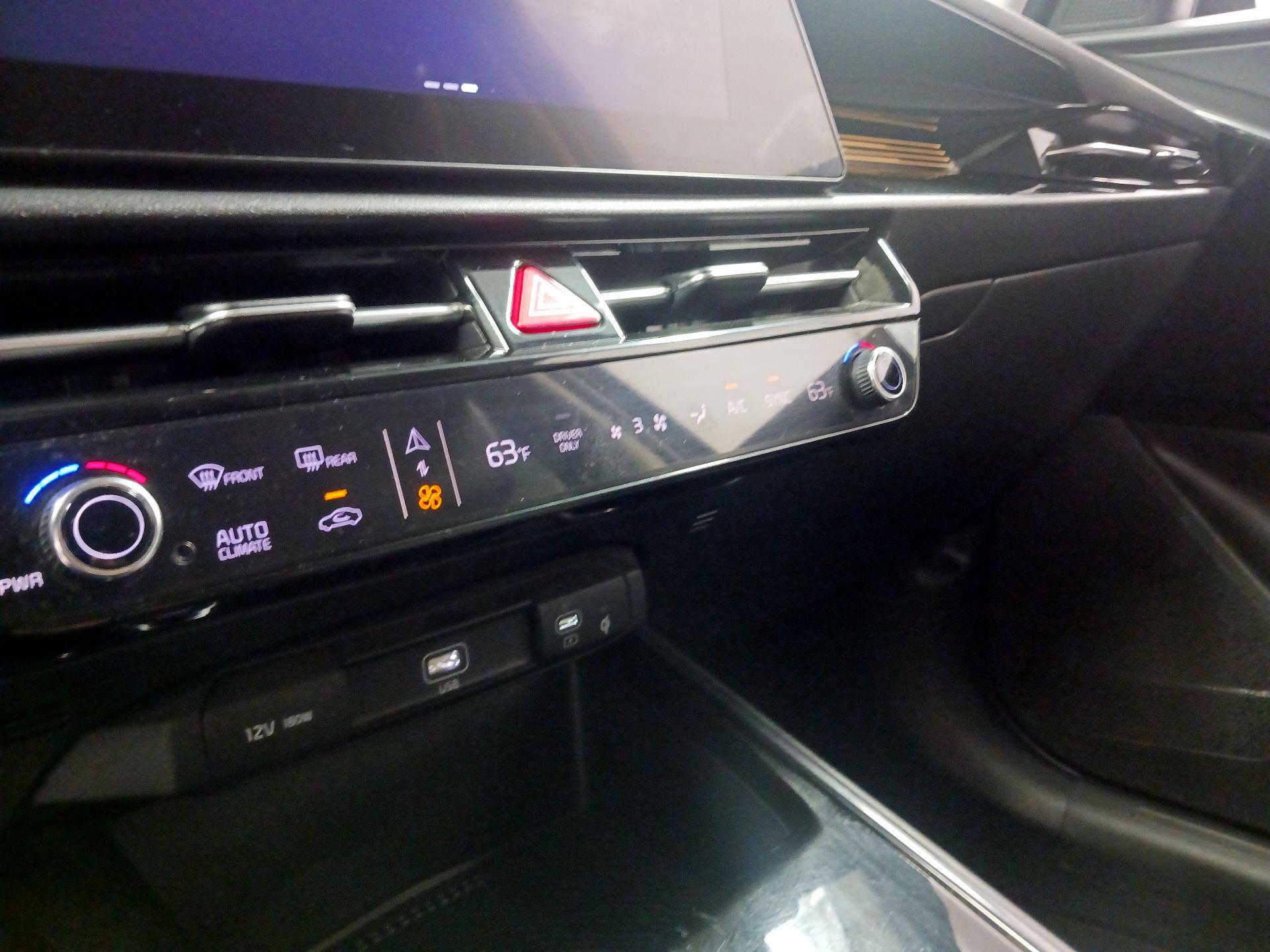 Thumbnail: 2023 Kia Niro - 14