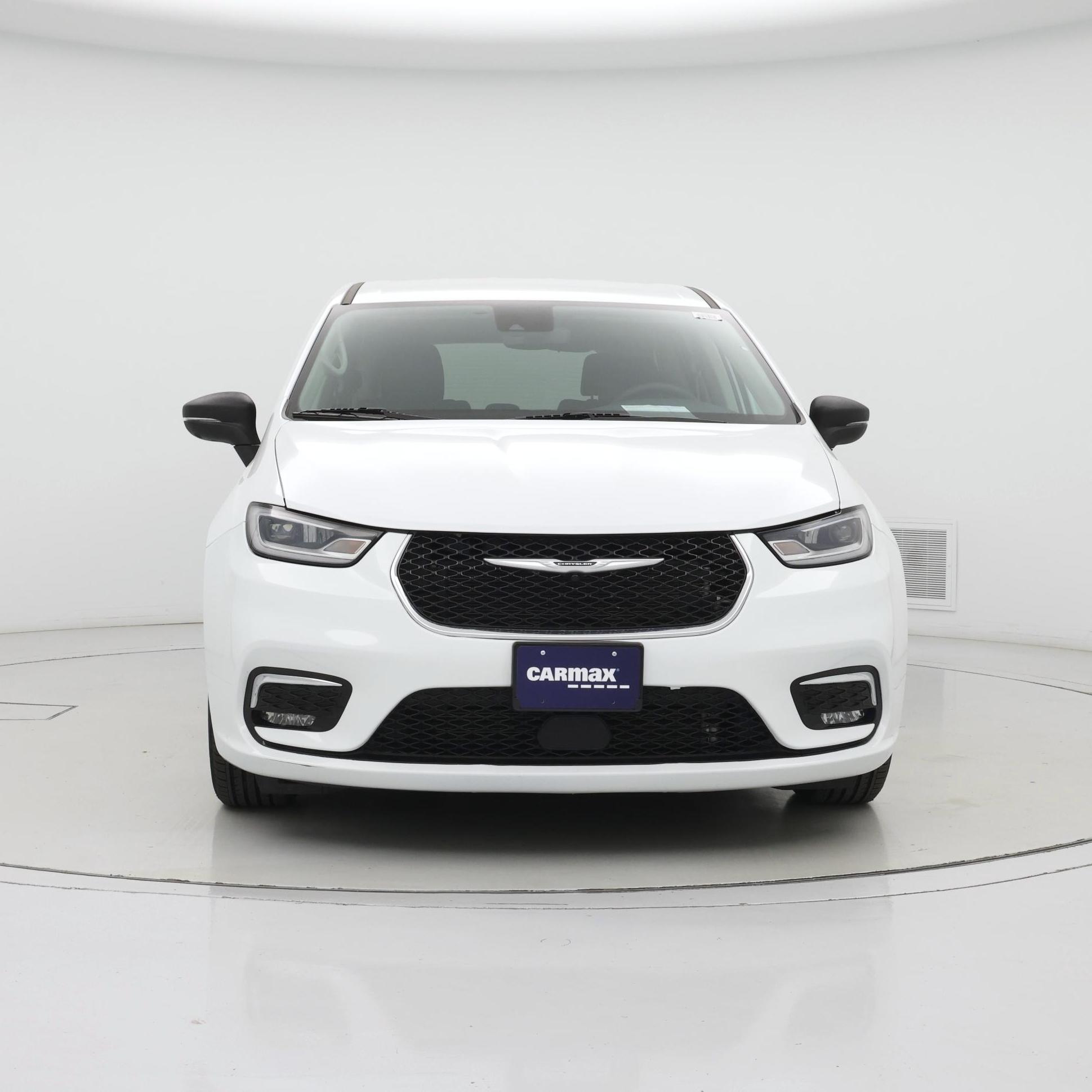 Thumbnail: 2023 Chrysler Pacifica - 5