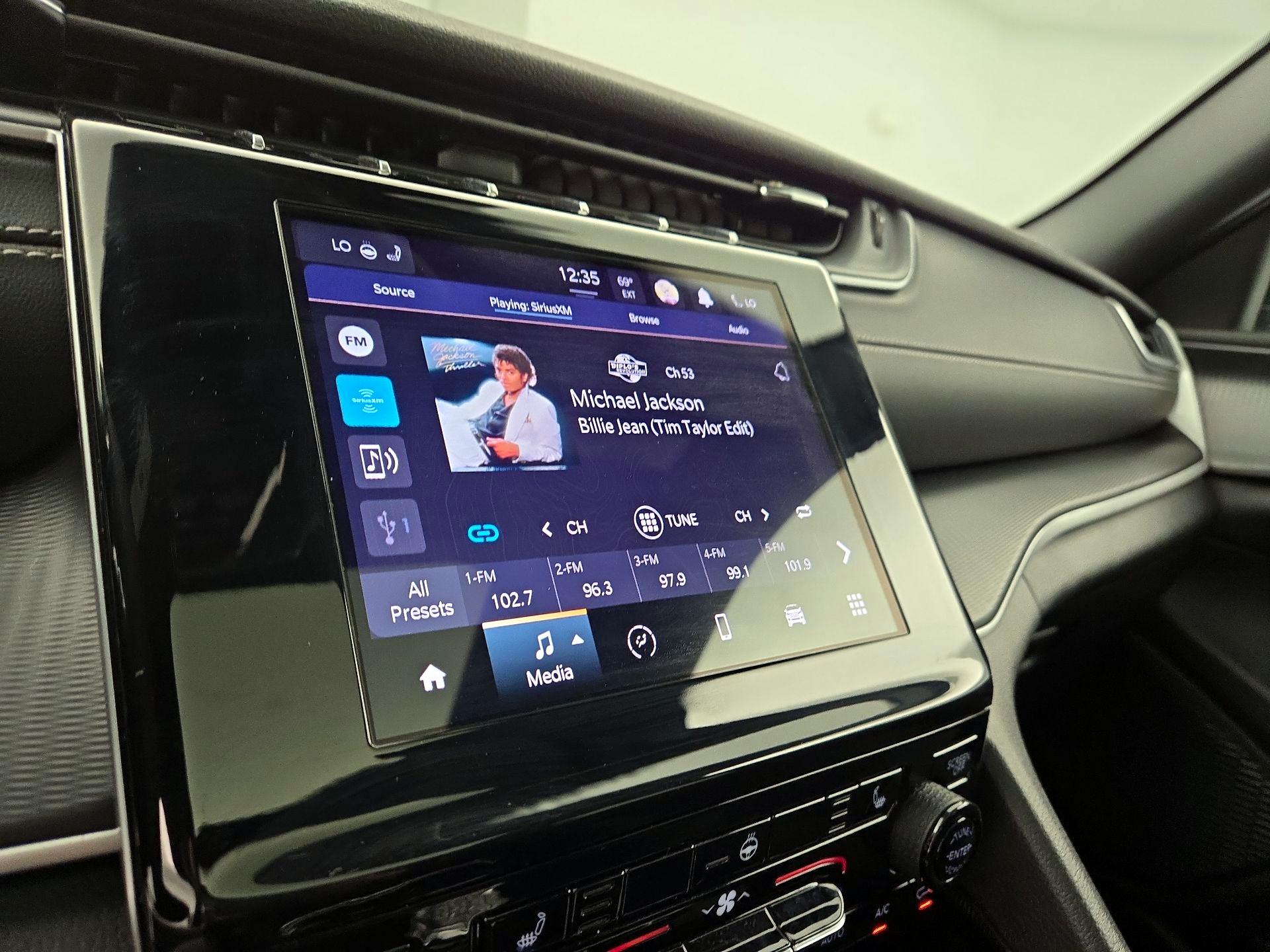 Thumbnail: 2024 Jeep Grand Cherokee - 15