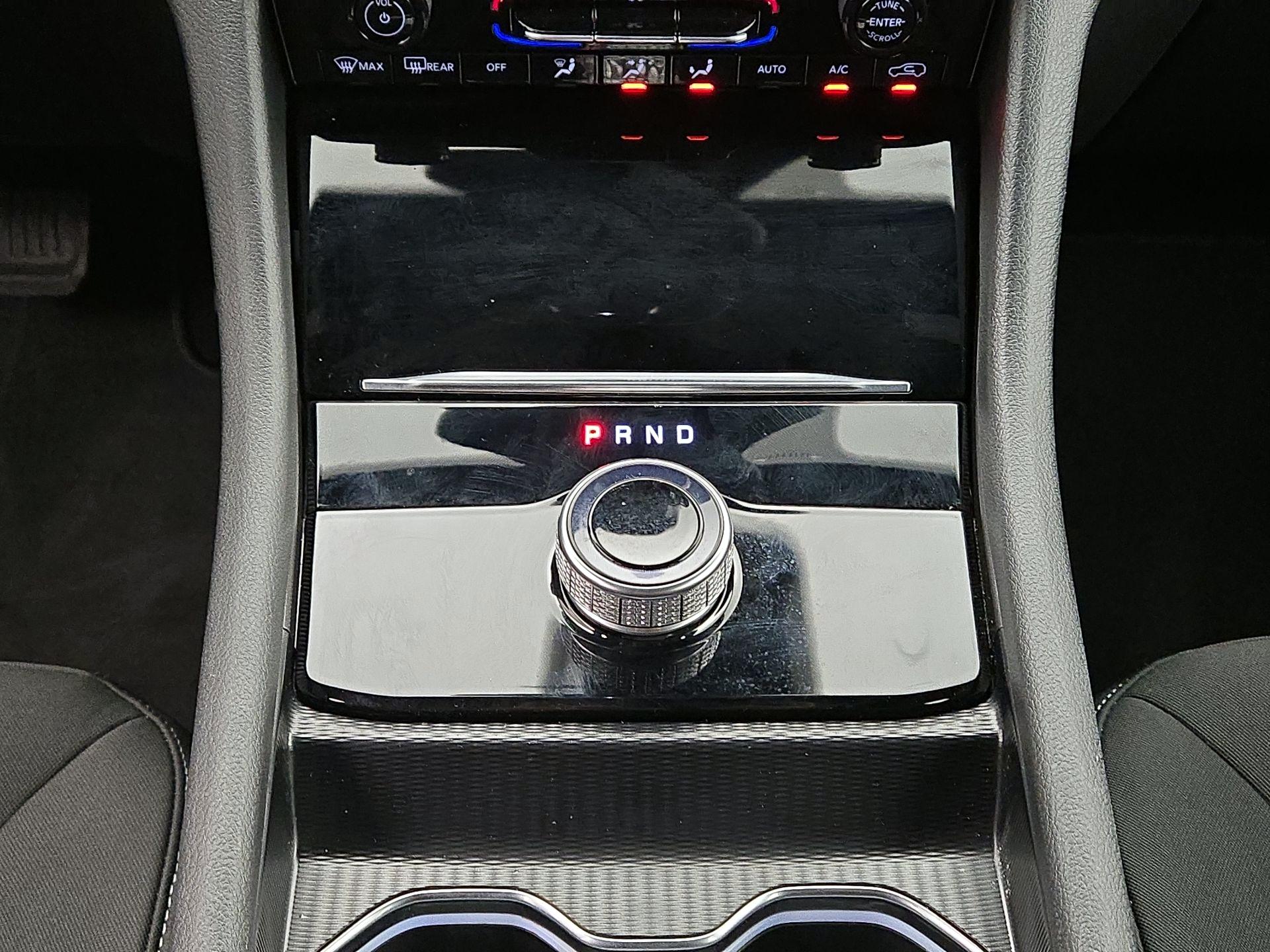 Thumbnail: 2024 Jeep Grand Cherokee - 17