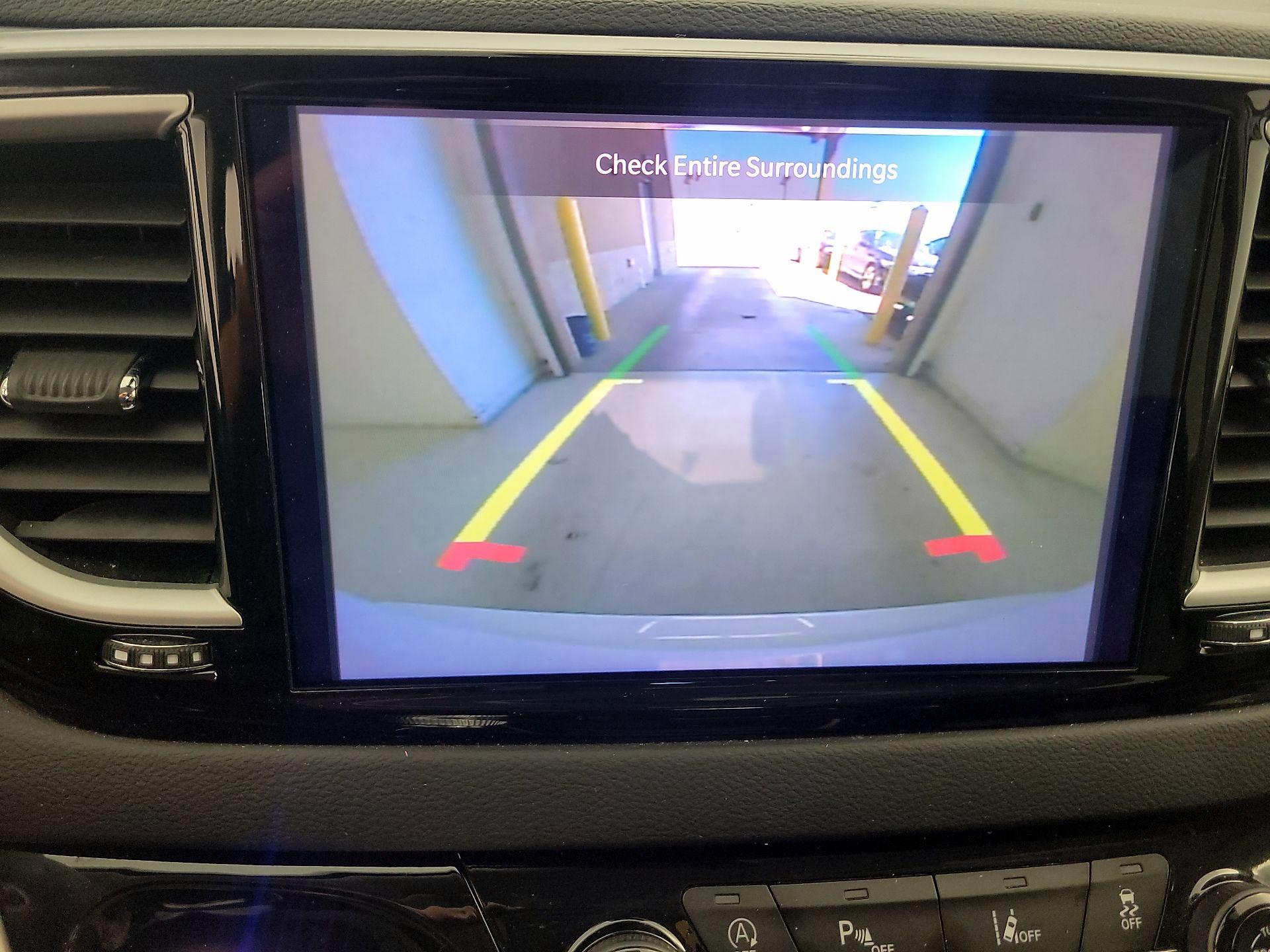 Thumbnail: 2023 Chrysler Pacifica - 14