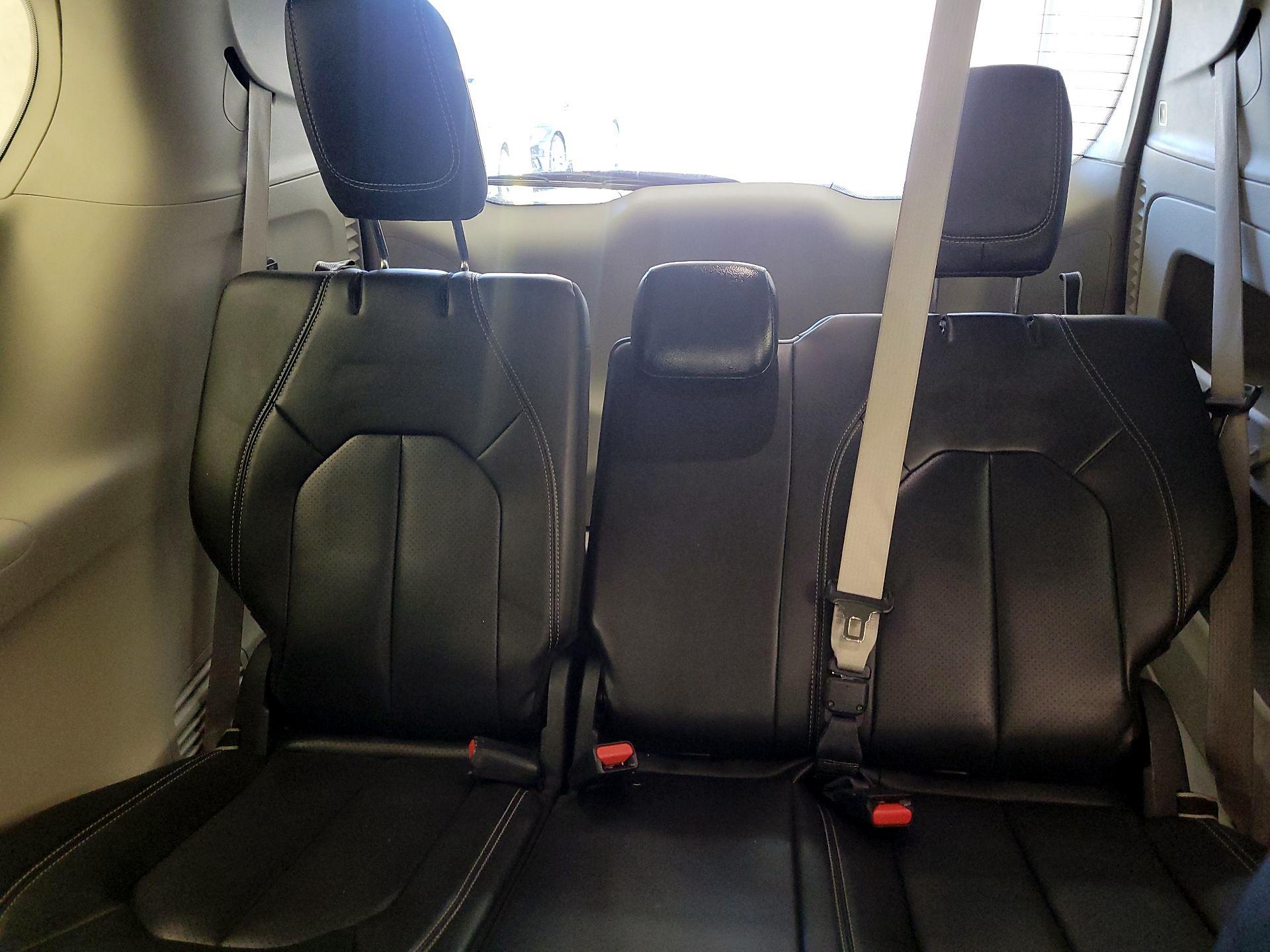 Thumbnail: 2023 Chrysler Pacifica - 20