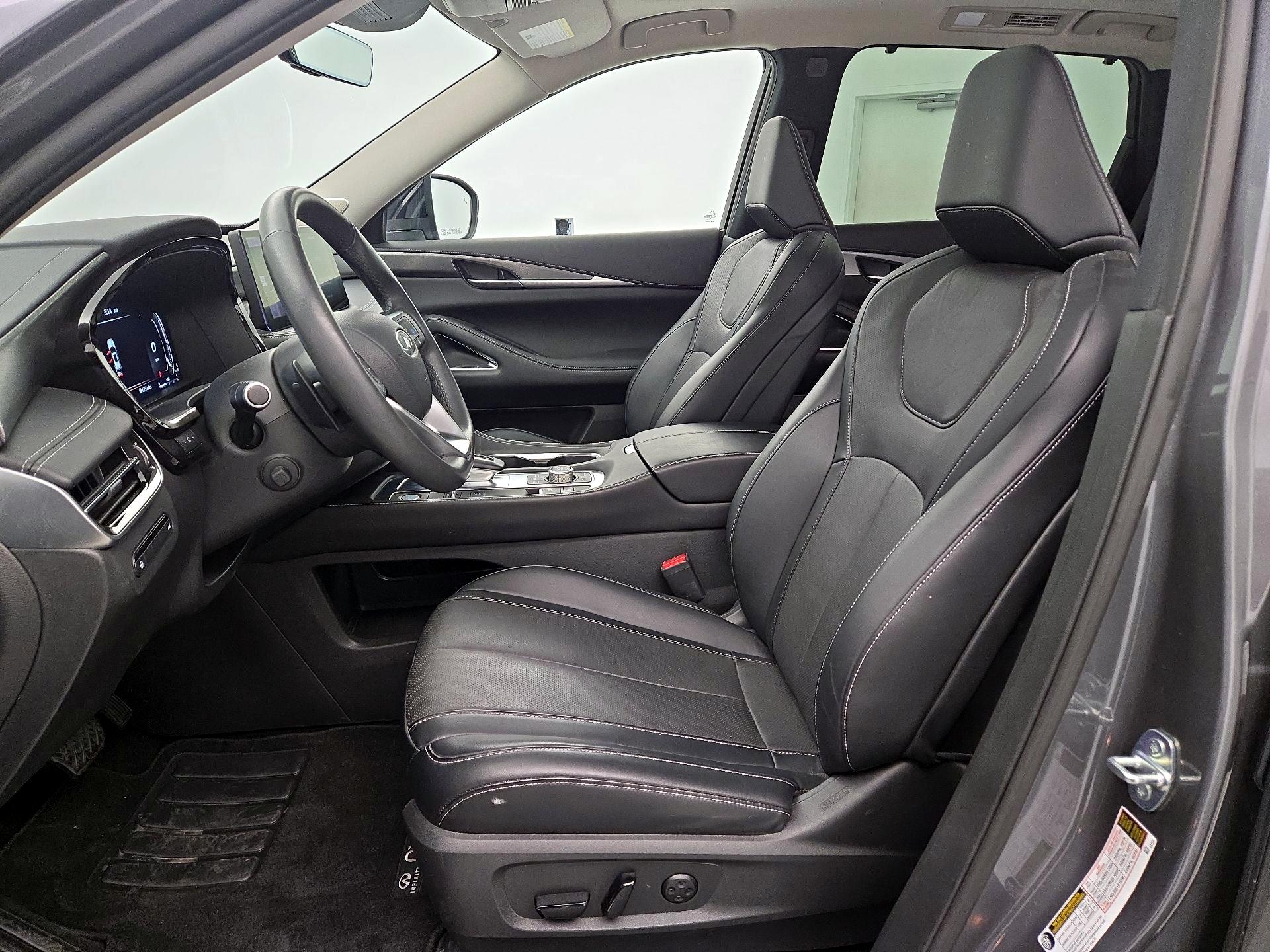 Thumbnail: 2023 INFINITI QX60 - 11