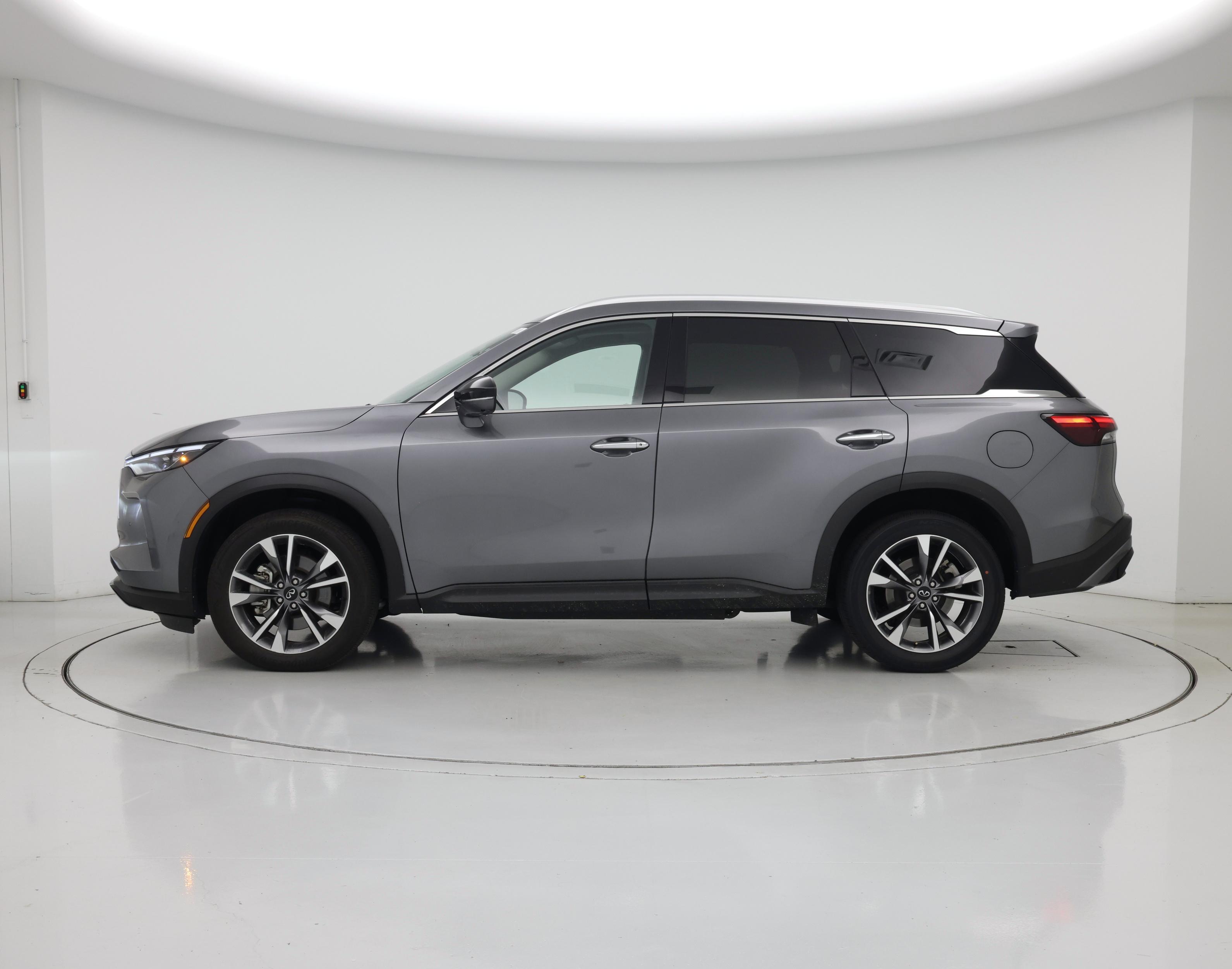 Thumbnail: 2023 INFINITI QX60 - 3