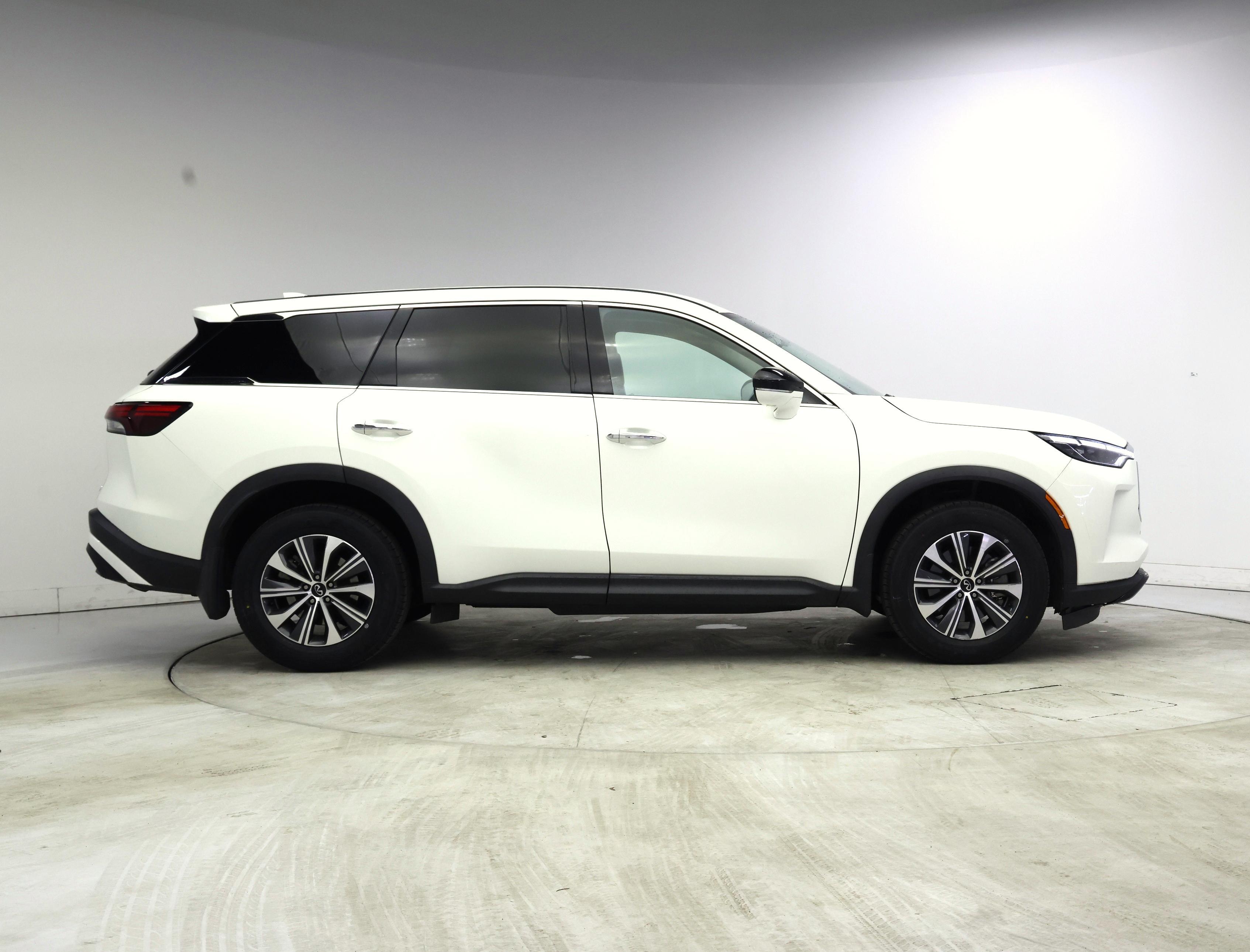 Thumbnail: 2023 INFINITI QX60 - 7
