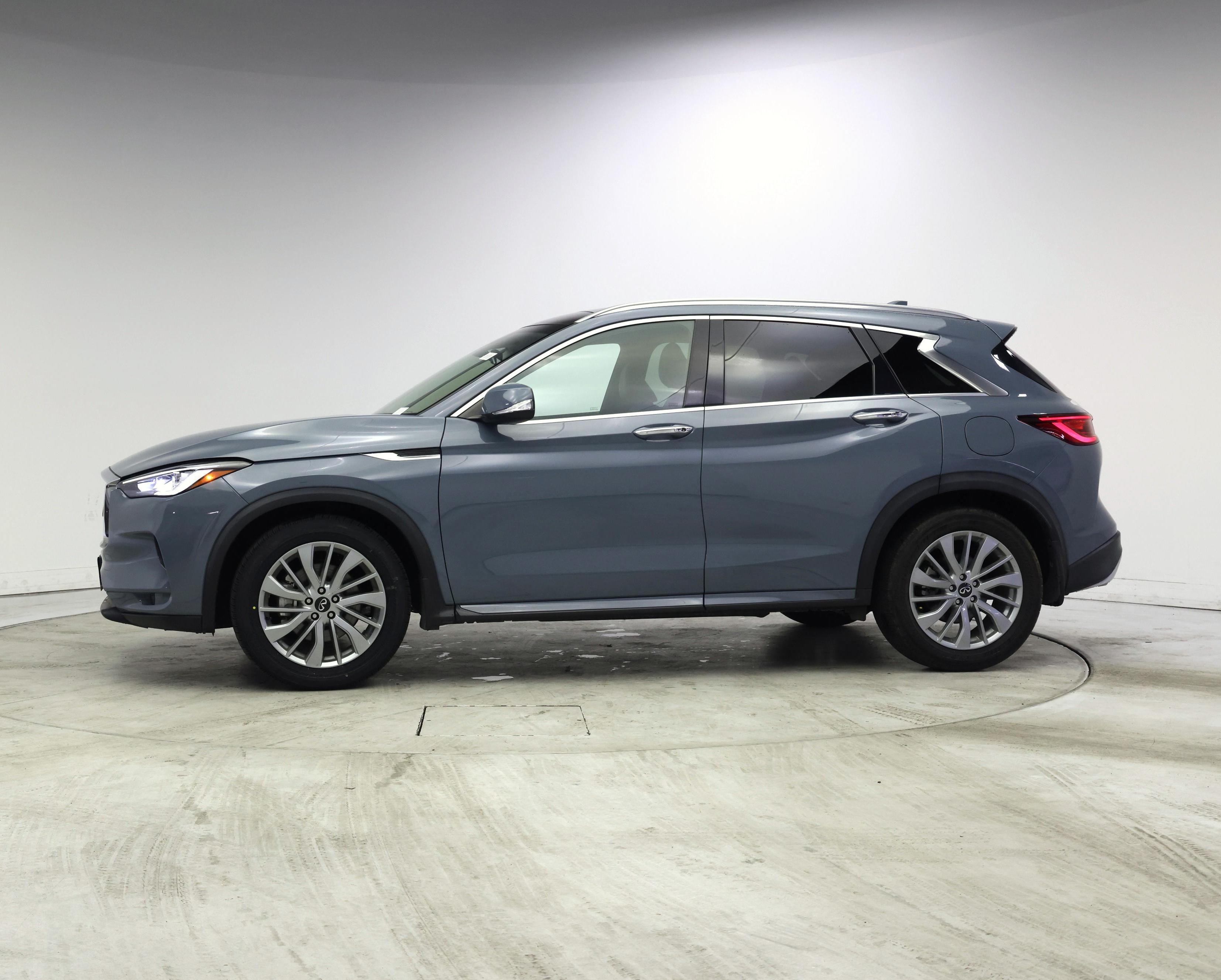 Thumbnail: 2023 INFINITI QX50 - 3