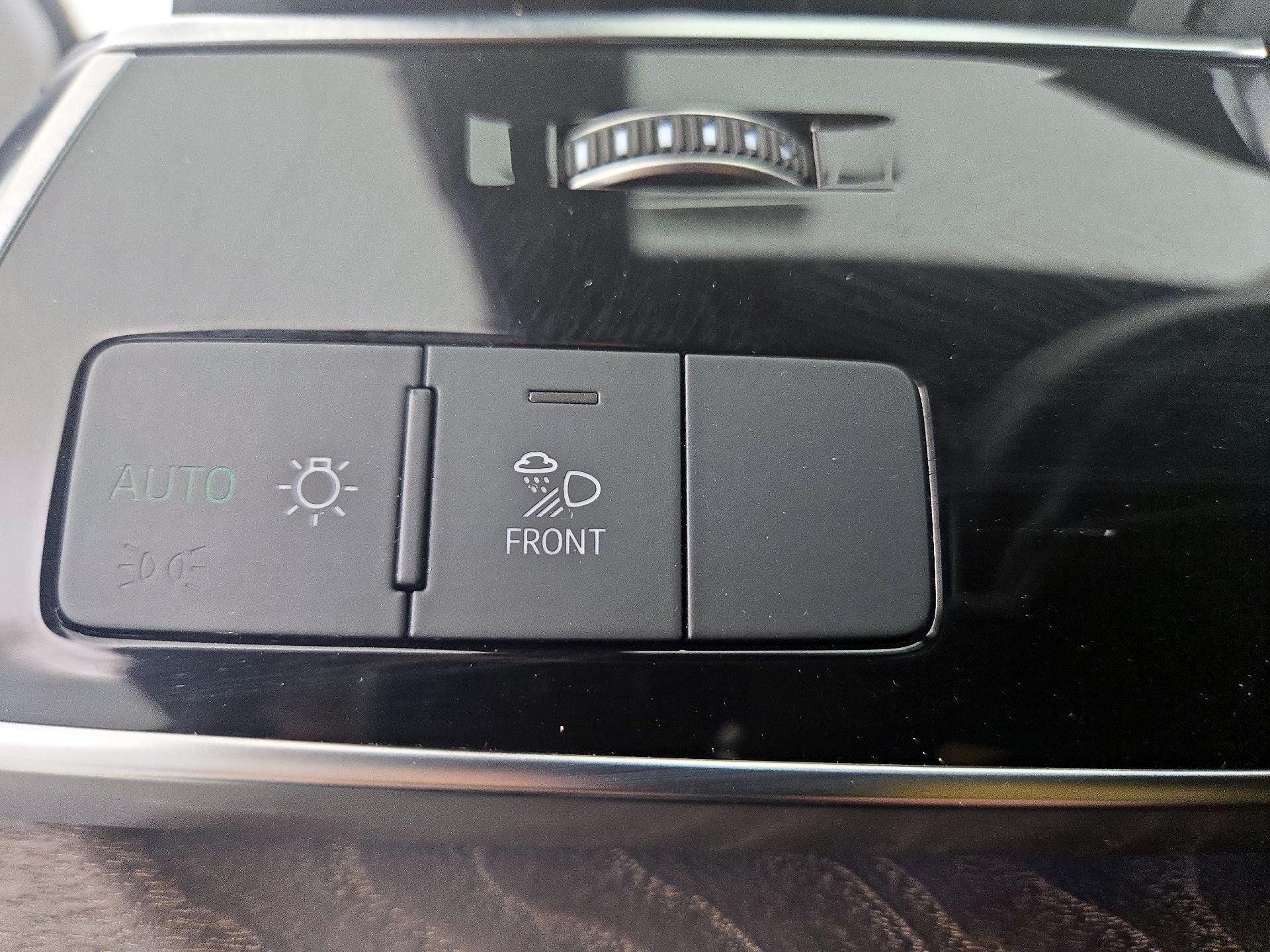 Thumbnail: 2020 Audi Q7 - 13