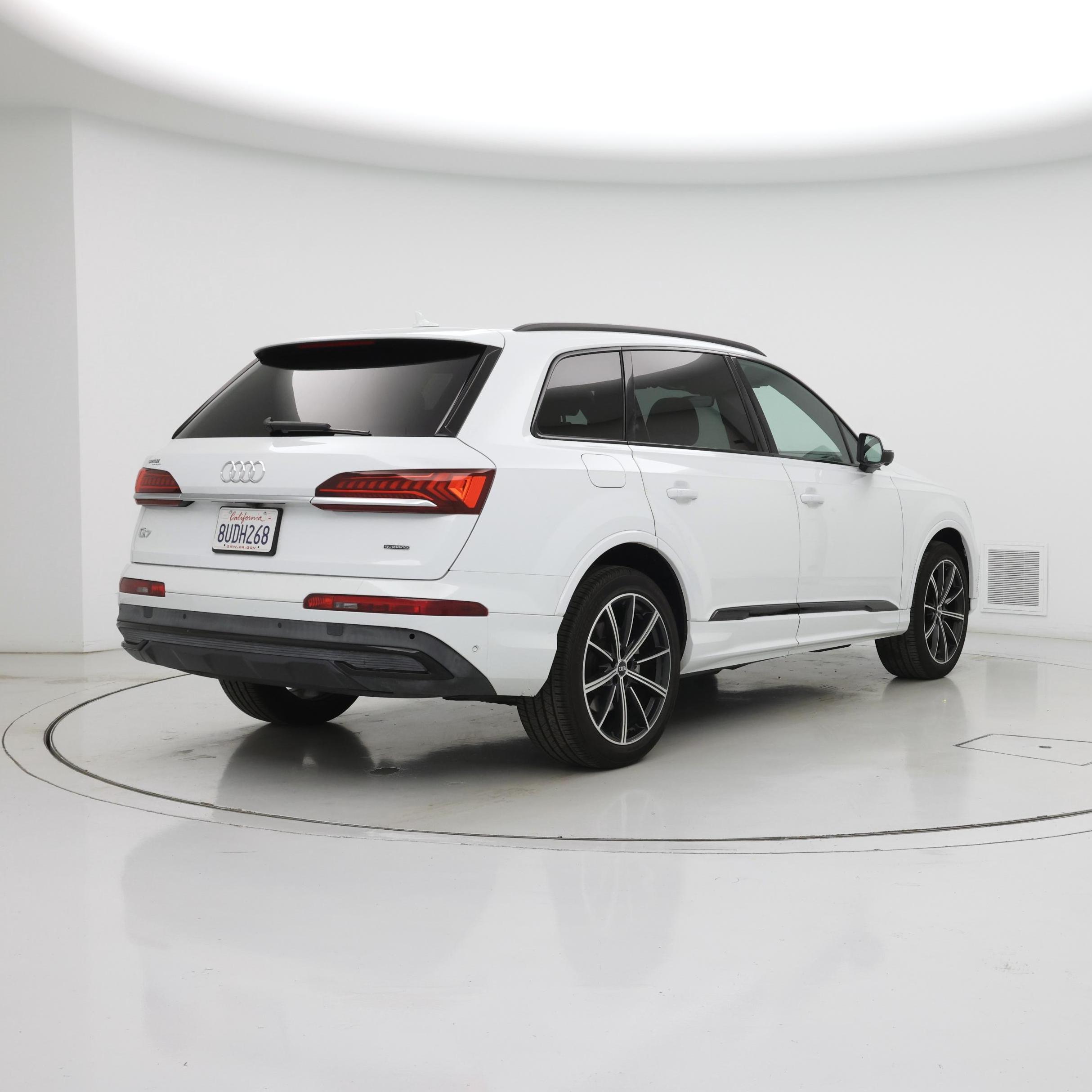 Thumbnail: 2020 Audi Q7 - 8