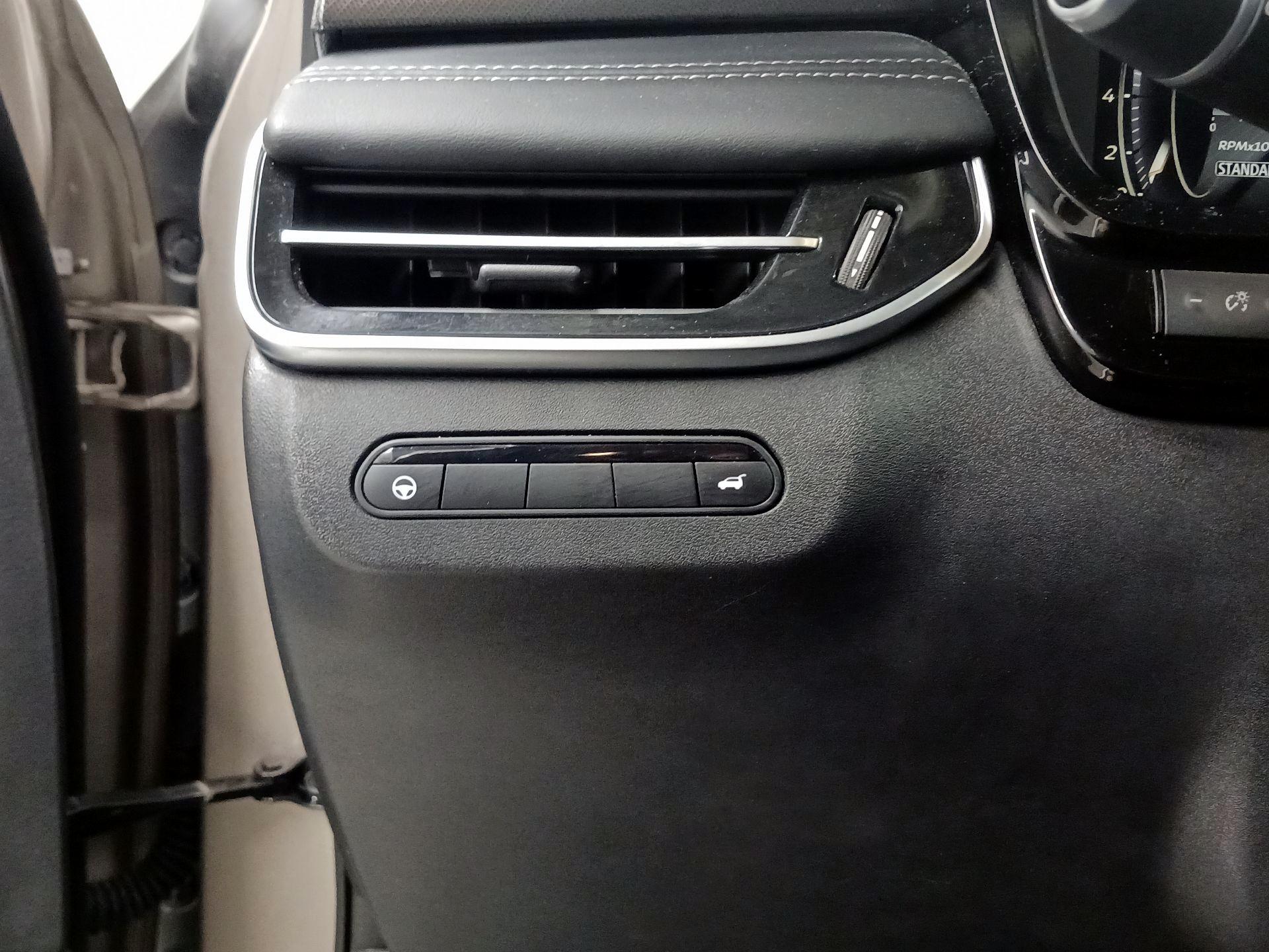 Thumbnail: 2023 INFINITI QX60 - 13