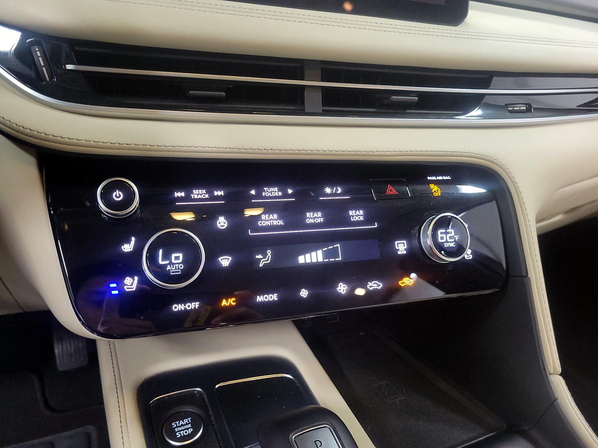 Thumbnail: 2023 INFINITI QX60 - 15