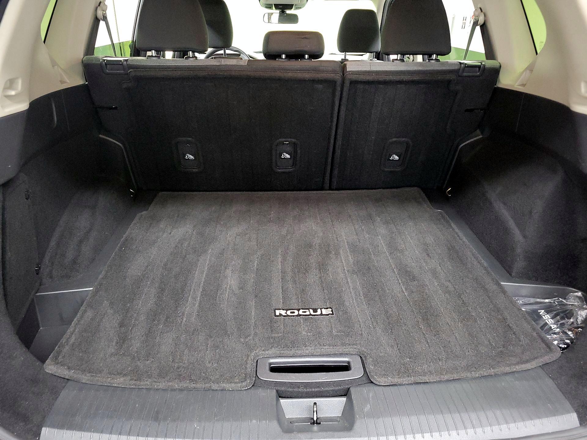 Thumbnail: 2023 Nissan Rogue - 17