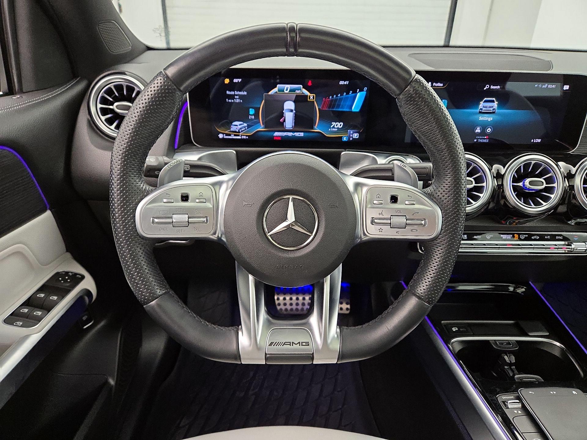 Thumbnail: 2021 Mercedes-Benz GLB - 10