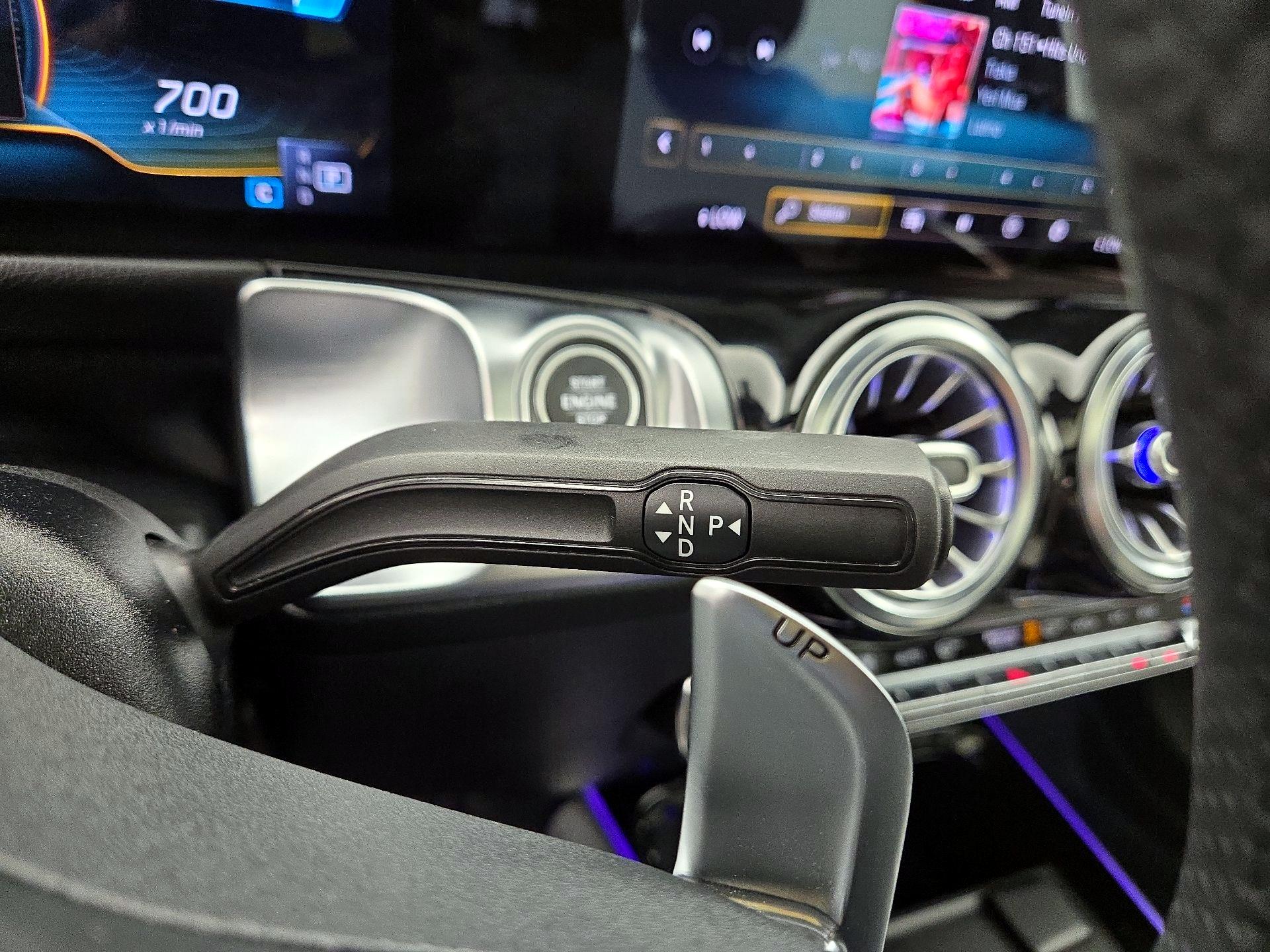 Thumbnail: 2021 Mercedes-Benz GLB - 17