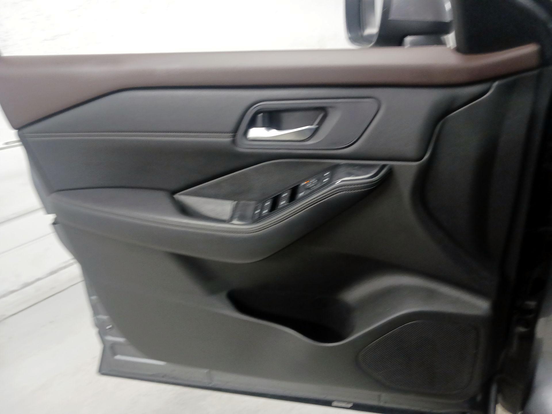 Thumbnail: 2023 Nissan Rogue - 12