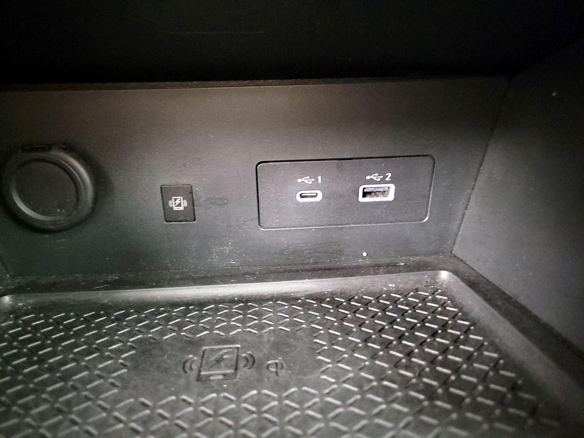 Thumbnail: 2023 Nissan Pathfinder - 19